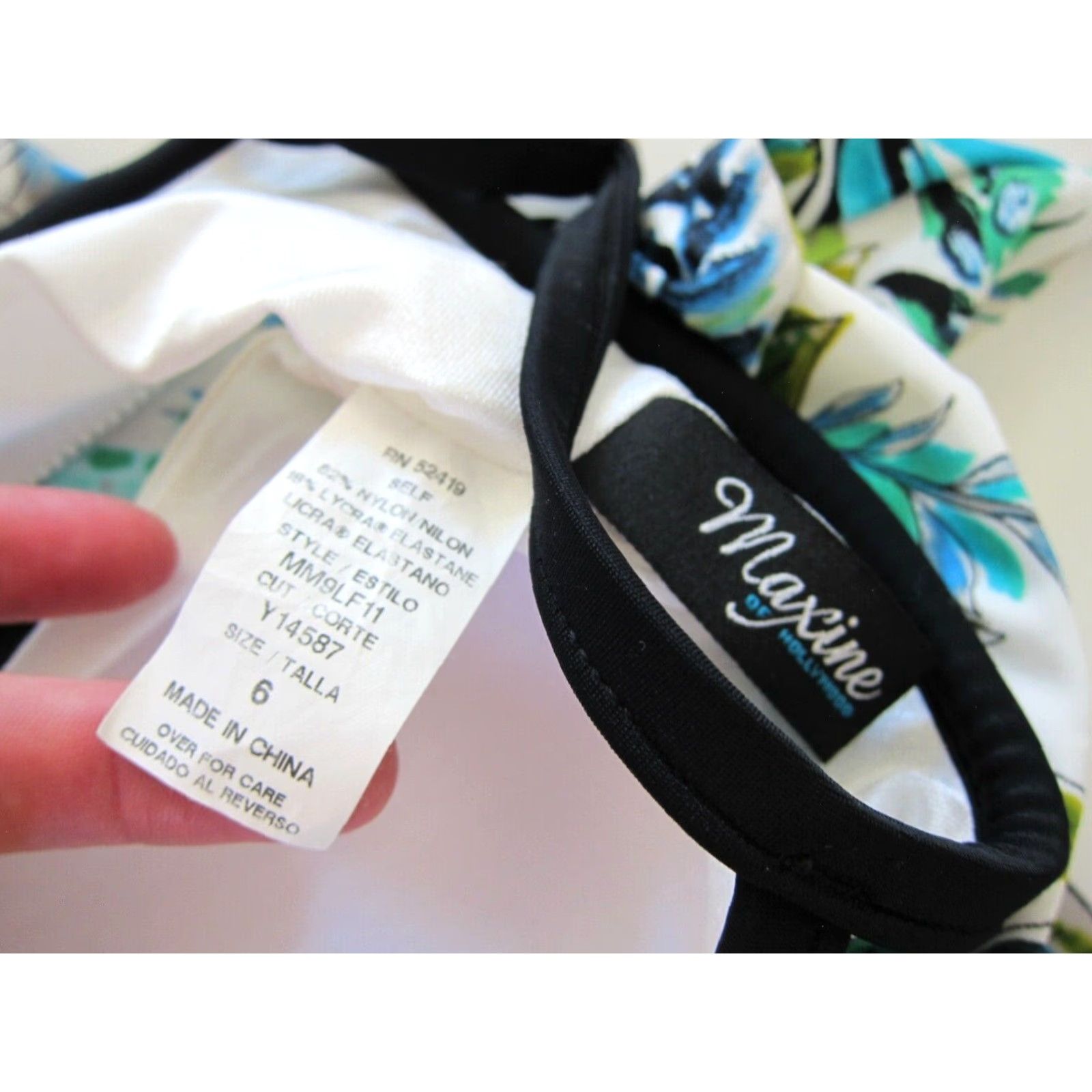 Vintage Maxine Of Hollywood Black Green White Floral Ruffle Built In Bra Swimsuit 6 Size ONE SIZE - 3 Thumbnail