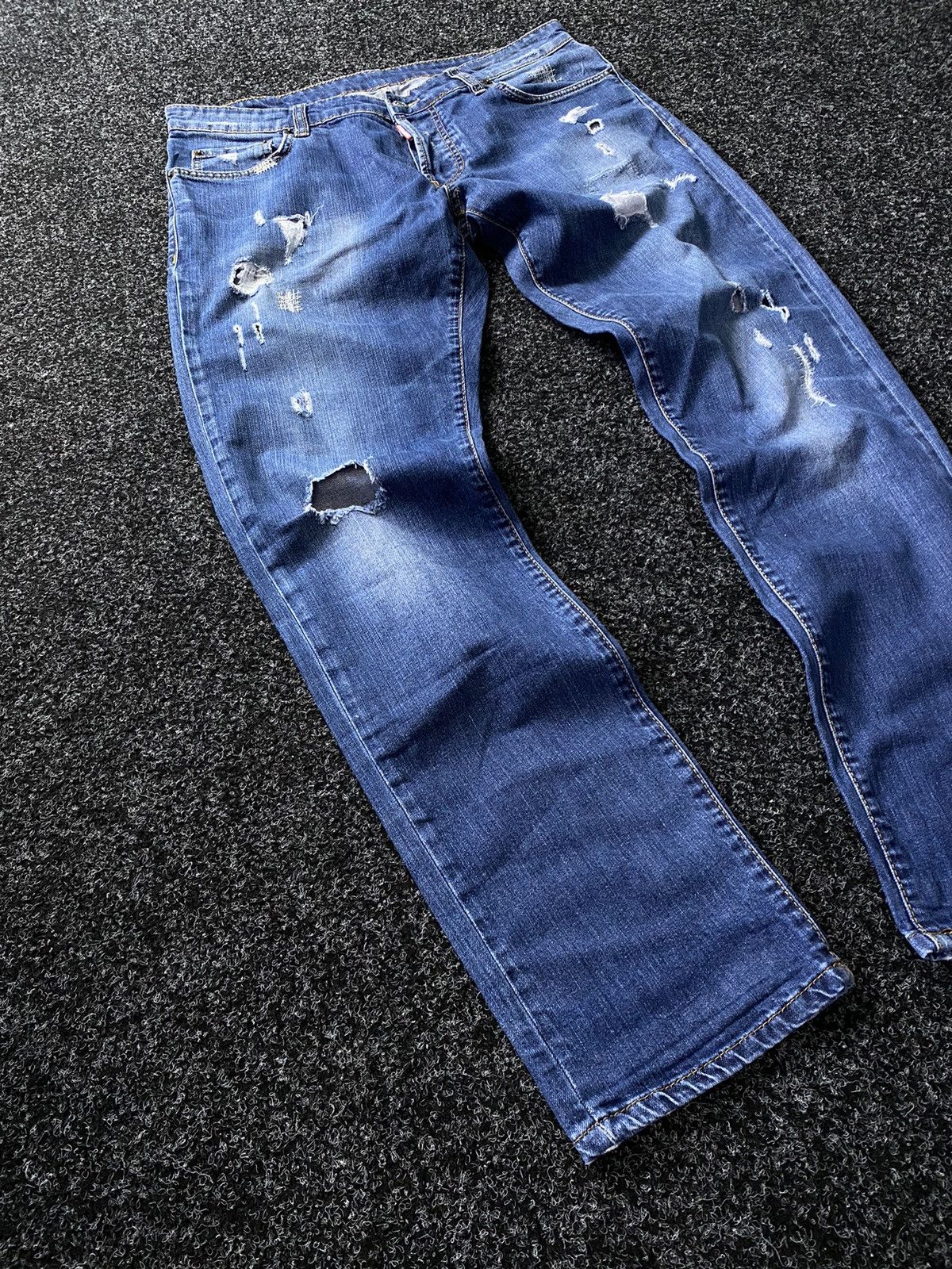 Dsquared2 Dsquared2 Distressed Denim pants Jeans Made In Italy 🇮🇹 Size US 35 - 2 Thumbnail