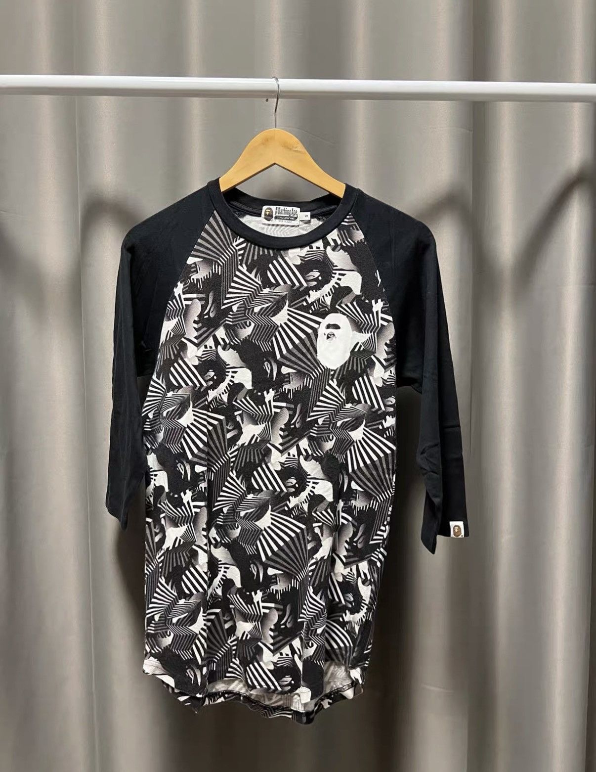 Bape Bape 20th Anniversary Limited Short Sleev J42 Size US S / EU 44-46 / 1 - 1 Thumbnail
