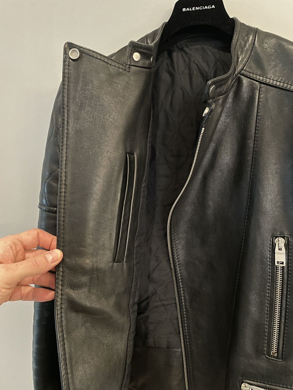 Balenciaga Balenciaga Black Leather Zipper Moto Jacket 40 US 50 EURO Size US M / EU 48-50 / 2 - 13 Thumbnail
