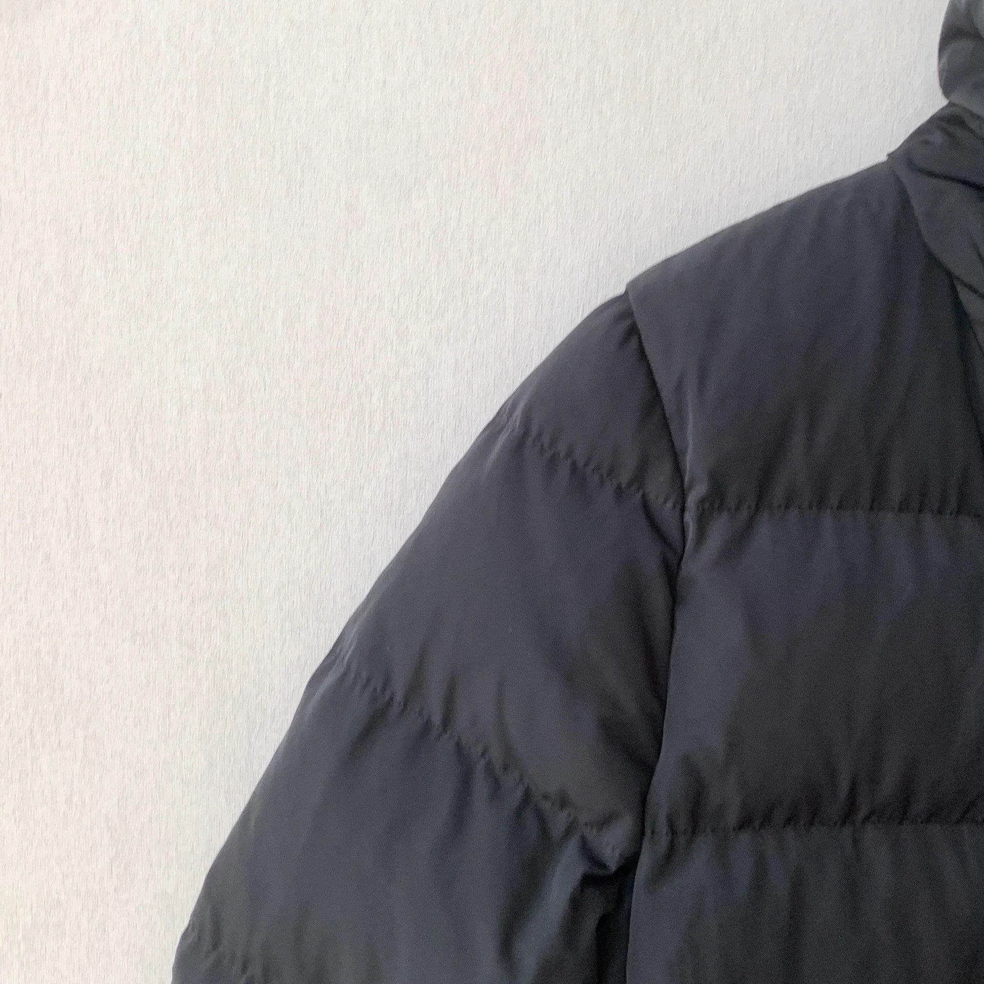 Moncler Moncler puffer jacket size 1 Size US S / EU 44-46 / 1 - 3 Thumbnail