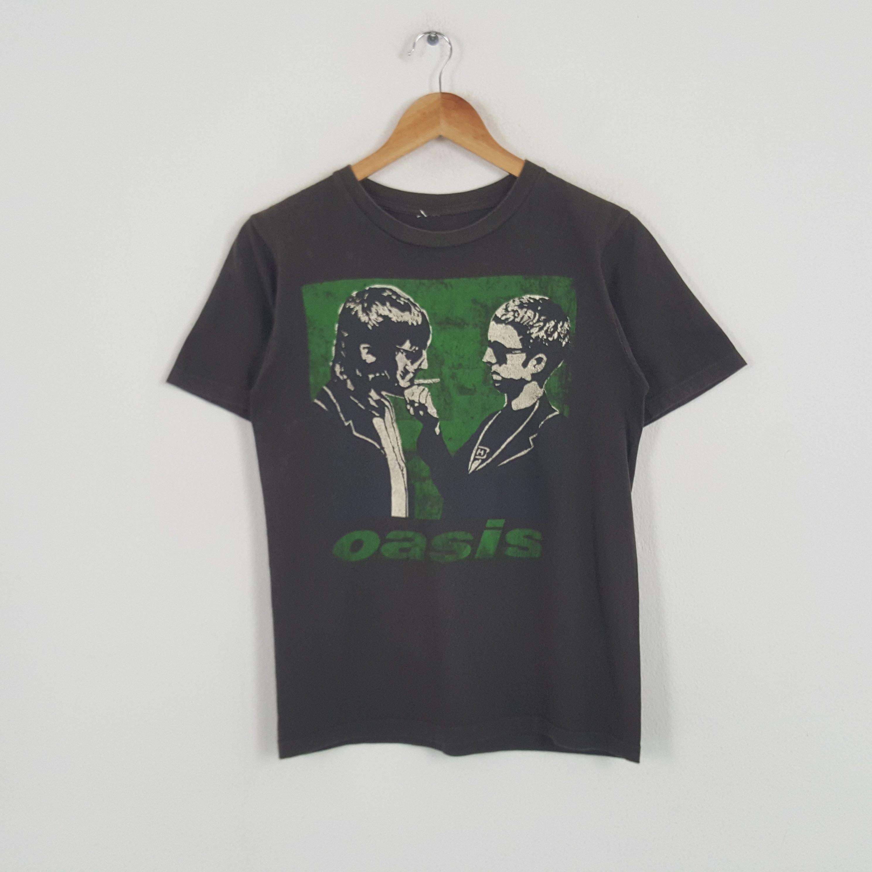 Band Tees × Vintage Vintage Oasis British Rock Band Tour Tshirt Size US S / EU 44-46 / 1 - 1 Thumbnail
