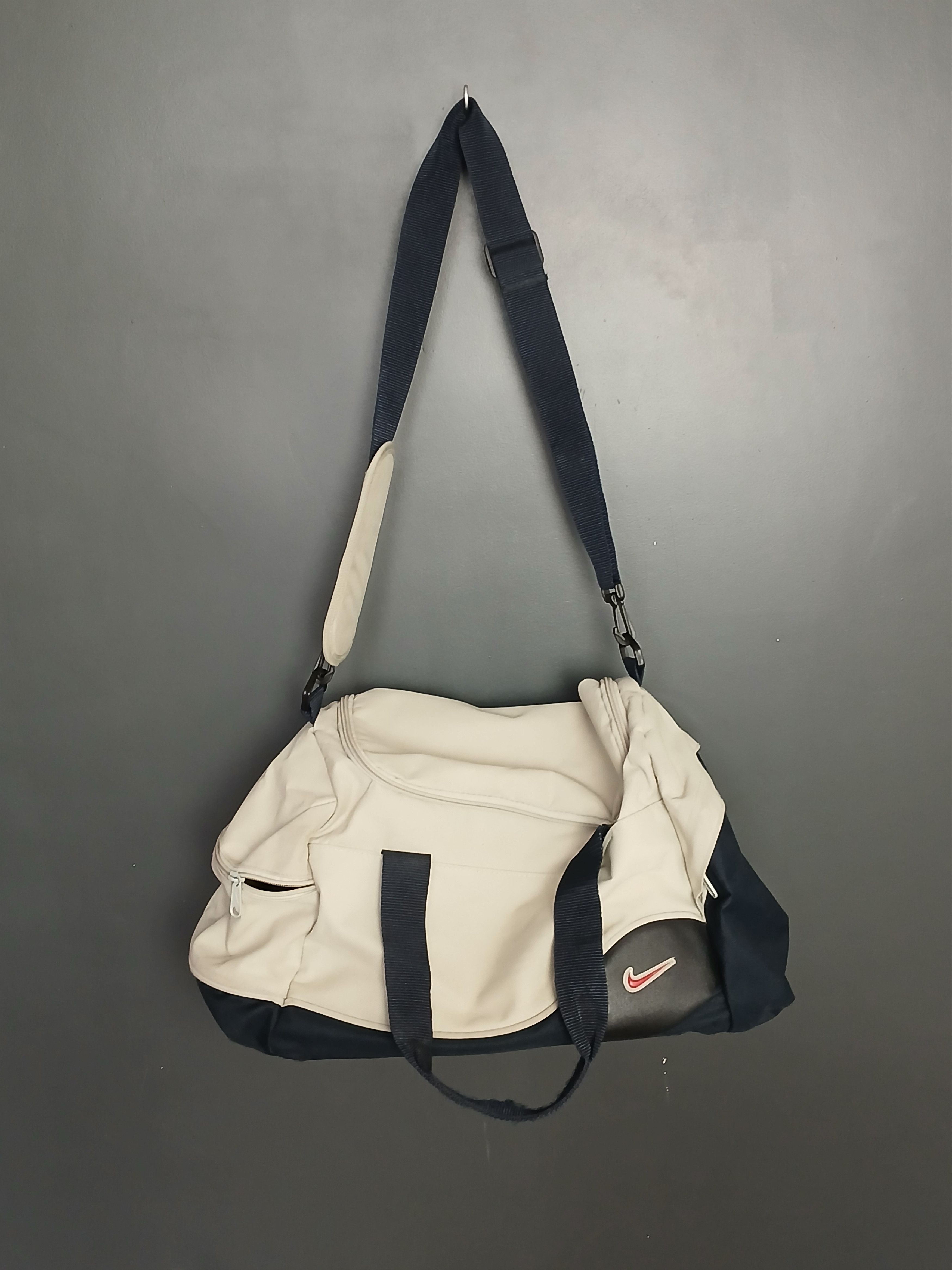 Nike Vintage Nike Bag Size ONE SIZE - 1 Thumbnail