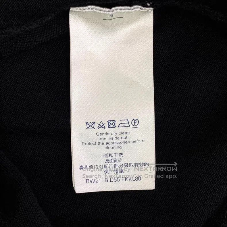 Louis Vuitton Louis Vuitton Black logo presbyopic leather cotton crewnec Size US M / EU 48-50 / 2 - 7 Thumbnail