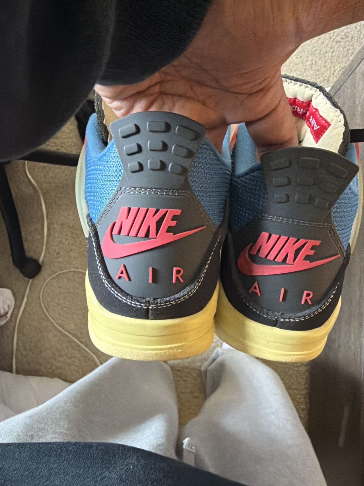 Jordan Brand × Union LA AJ4 x Union LA "off-noir" Size US 8.5 / EU 41-42 - 1 Thumbnail