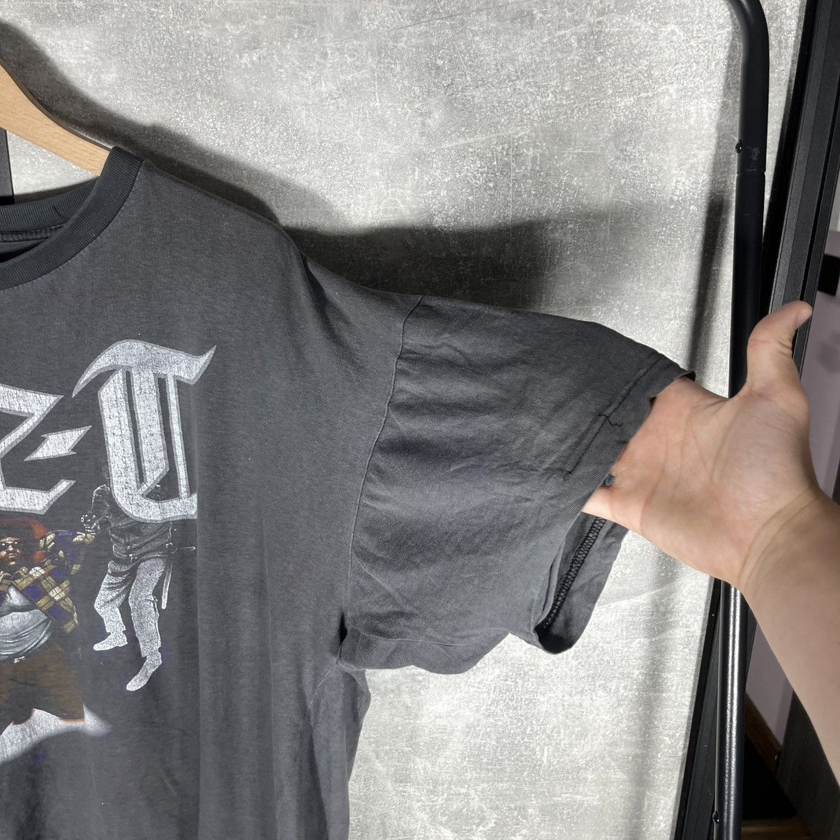 Rap Tees VINTAGE 90s ICE T TRASHED RAP TEE TSHIRT FADED ICE CUBE RARE Size US XL / EU 56 / 4 - 13 Thumbnail