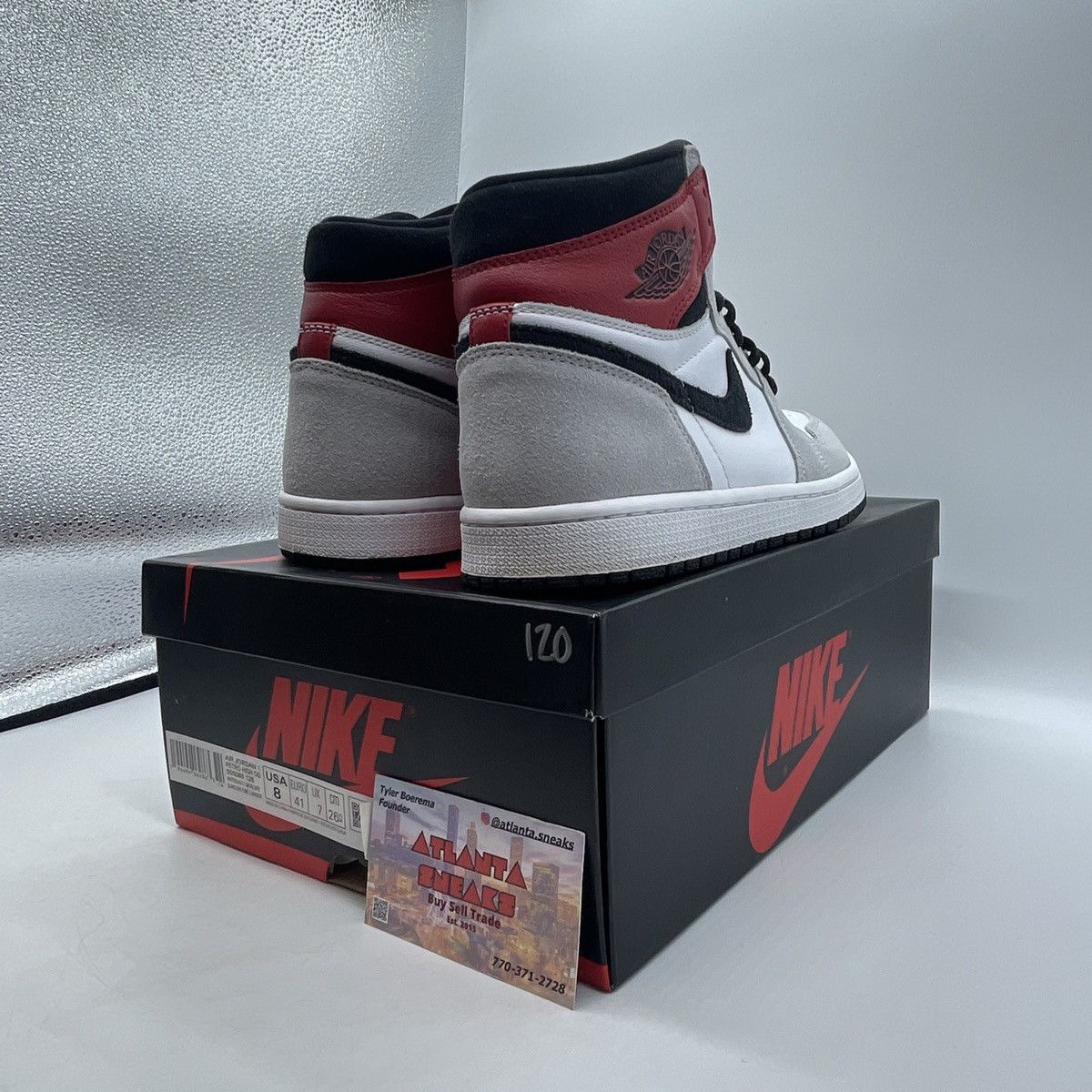 Jordan Brand Air Jordan 1 high smoke grey Size US 8 / EU 41 - 5 Thumbnail