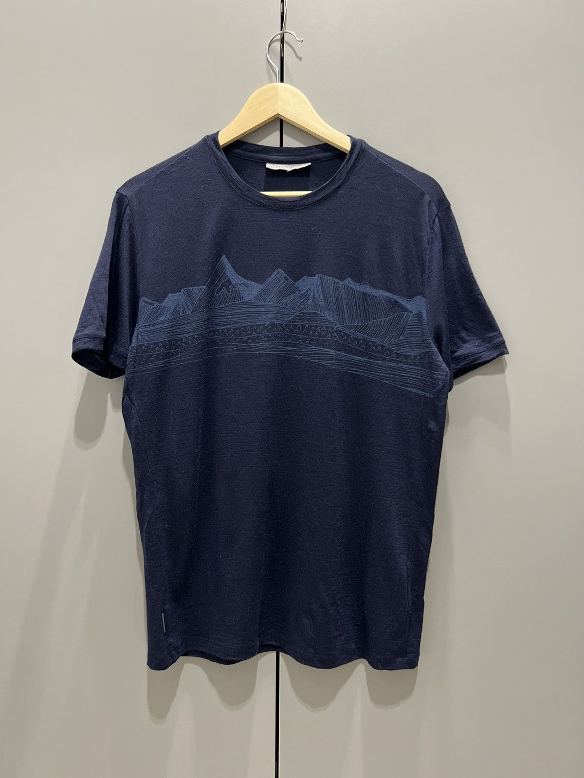 Icebreaker Men’s ICEBREAKER T-Shirt Size M Size US M / EU 48-50 / 2 - 3 Thumbnail