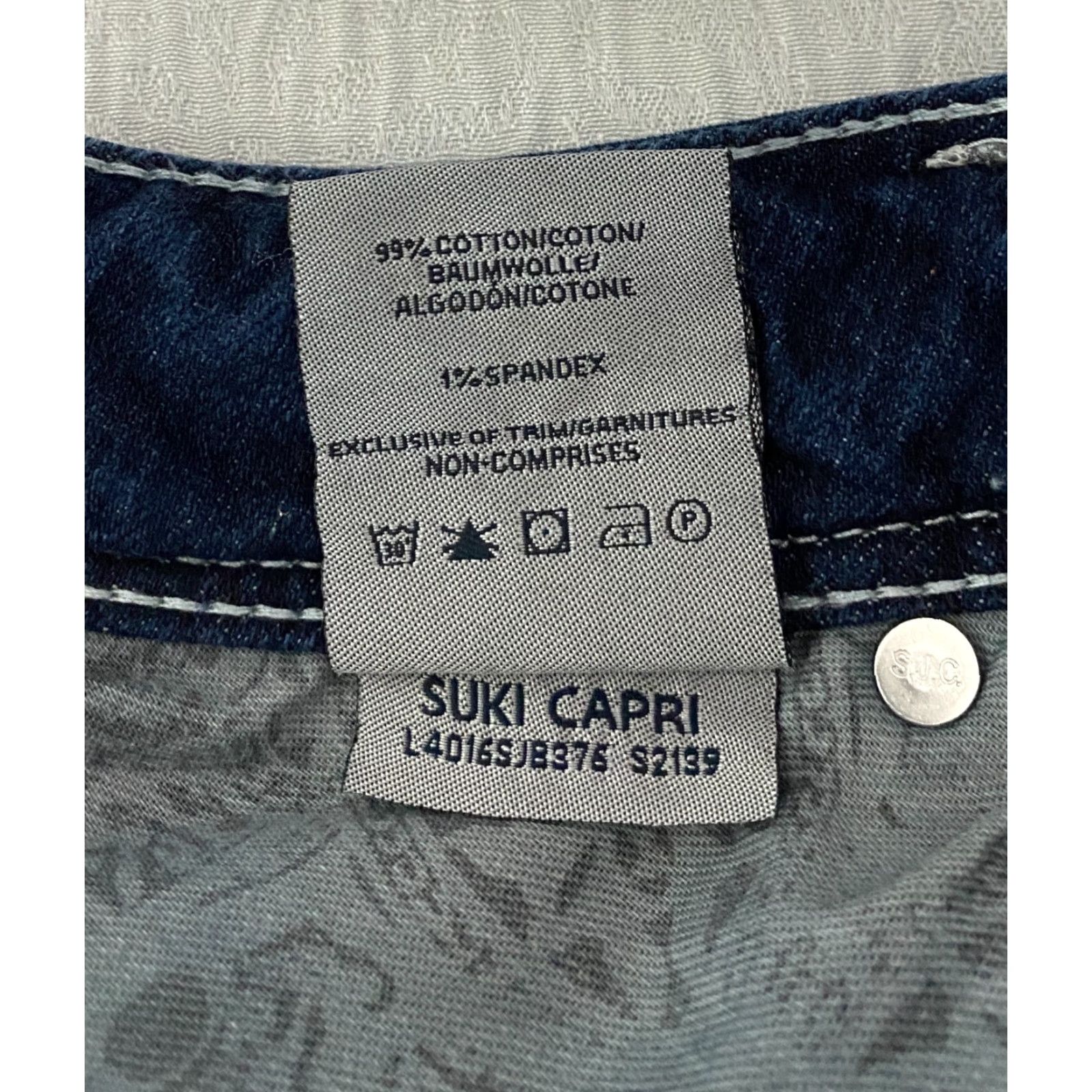 Silver Jeans Co. Silver Jeans Suki Capri Women 26 Blue Denim Stretch Dark Wash Size 27" / US 4 / IT 40 - 7 Thumbnail