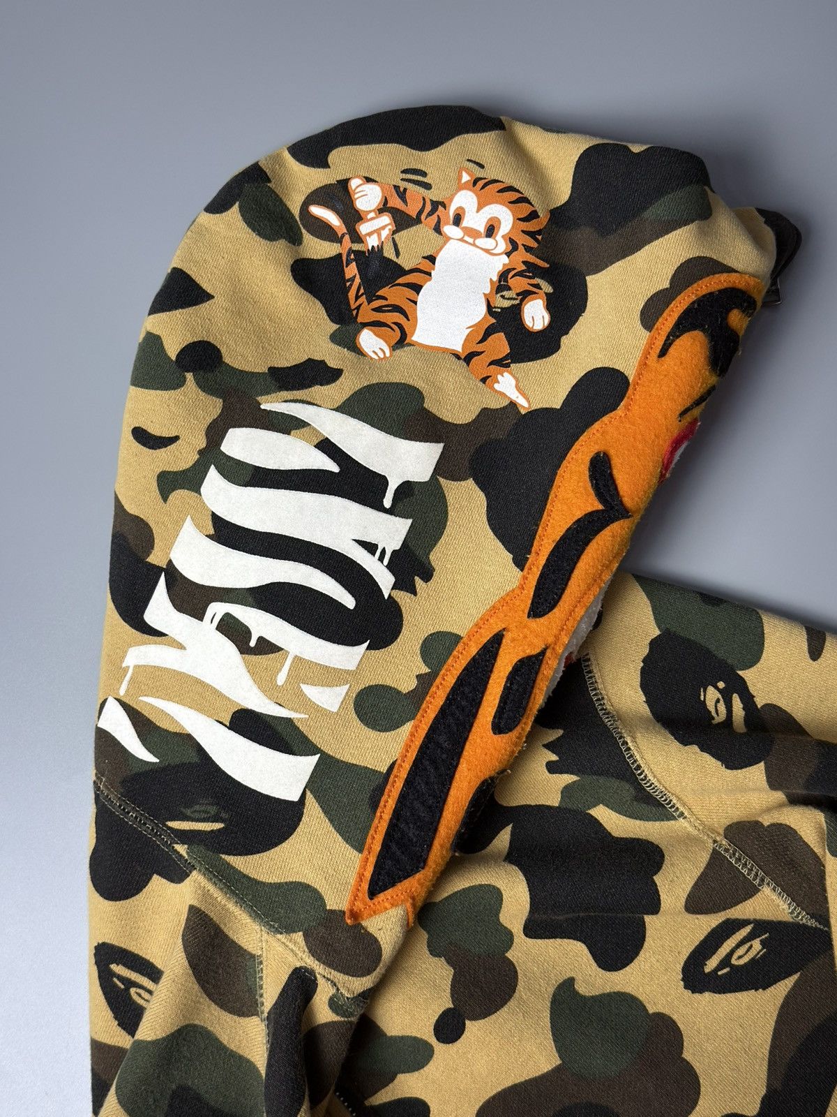 Bape Bape Tiger 1st Camo Full Zip Size US M / EU 48-50 / 2 - 3 Thumbnail