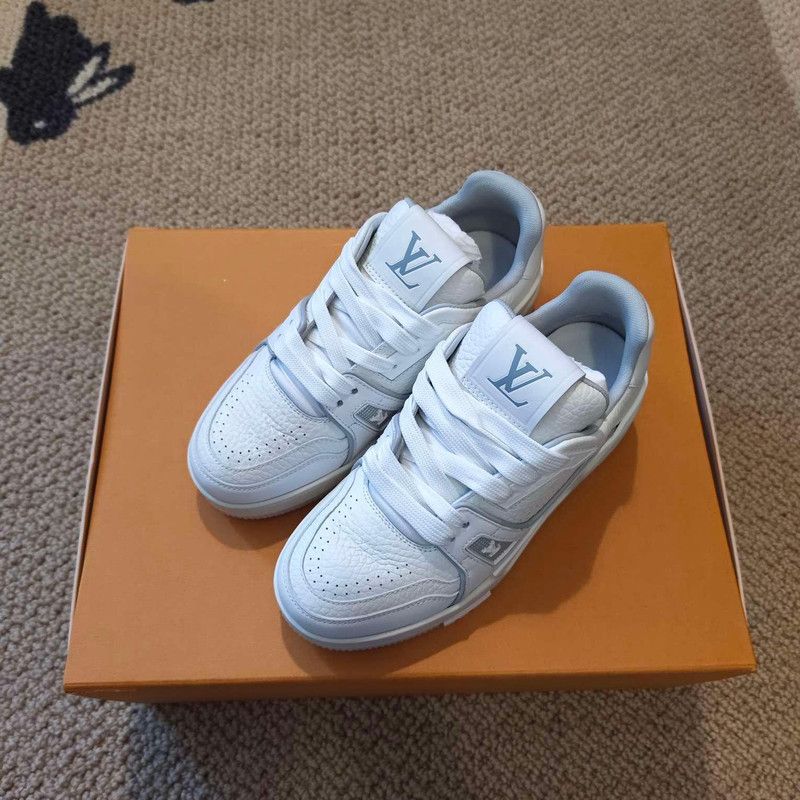 Louis Vuitton Louis Vuitton Trainer White Leather Fashion Sneakers 0079 Size US 5.5 / EU 38 - 1 Thumbnail