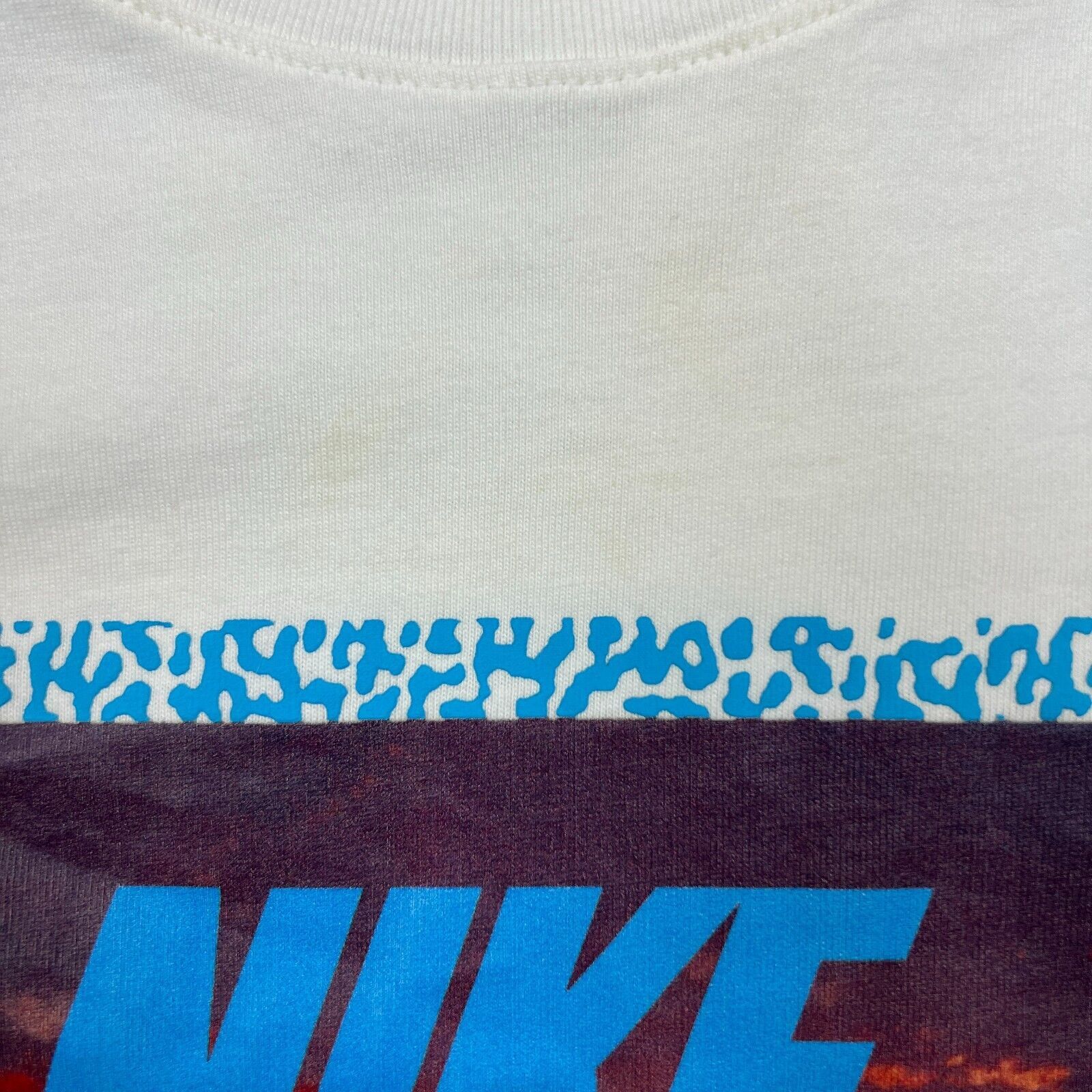 Nike × Vintage Nike Air Sportswear Swoosh Dolphin Beach Short Sleeve Tee Size US M / EU 48-50 / 2 - 3 Thumbnail