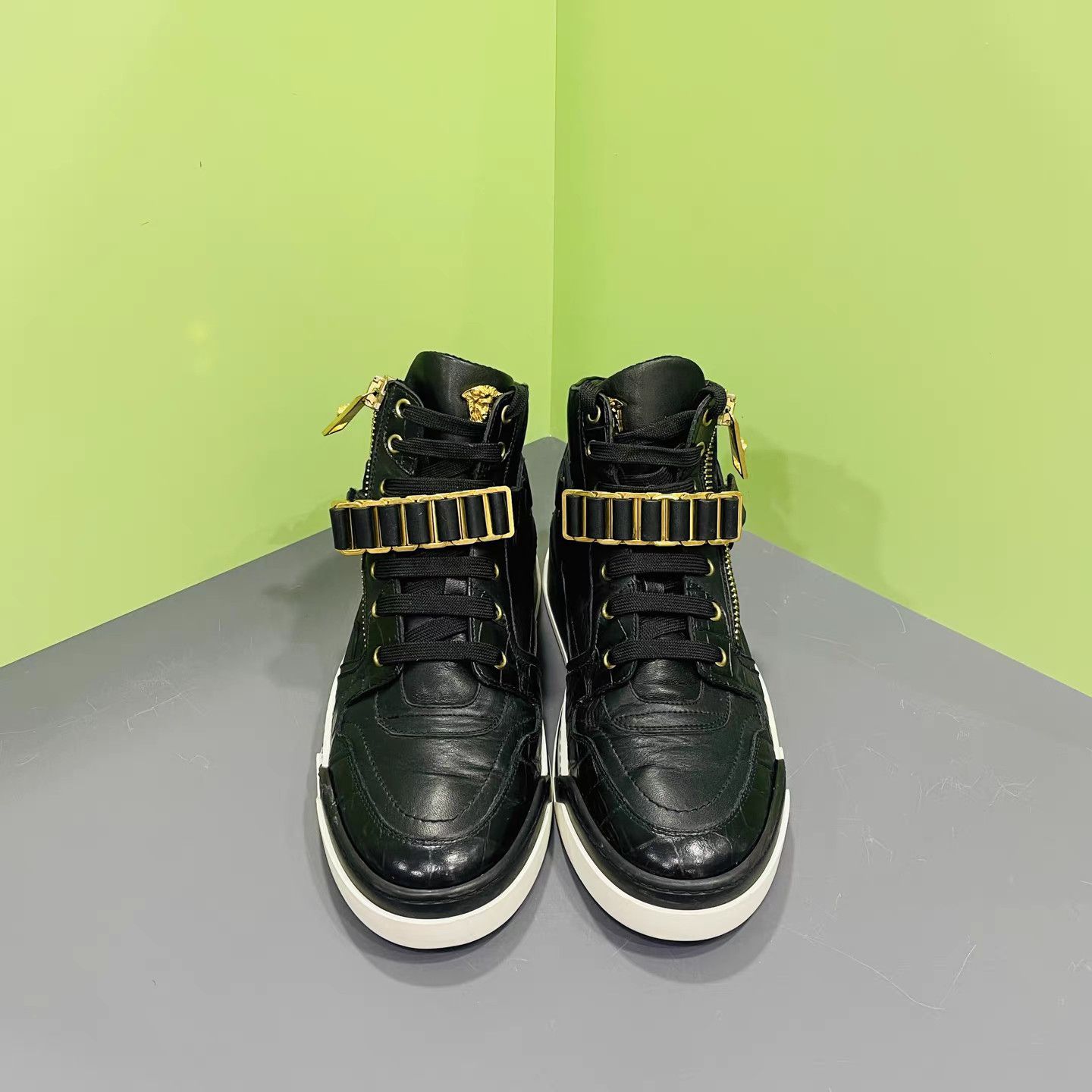 Versace Versace Crocodile High-Top Black Gold K15 Size US 9 / EU 42 - 2 Thumbnail
