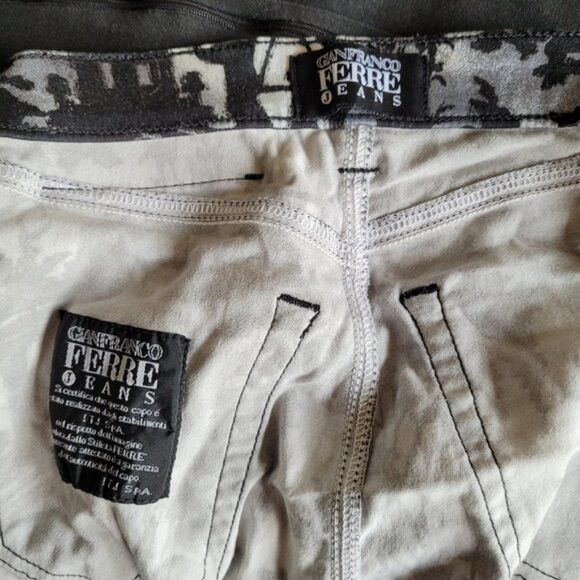 Gianfranco Ferre Gianfranco Ferre high rise dark print pants size 25 Size 25" / US 0 / IT 36 - 8 Thumbnail
