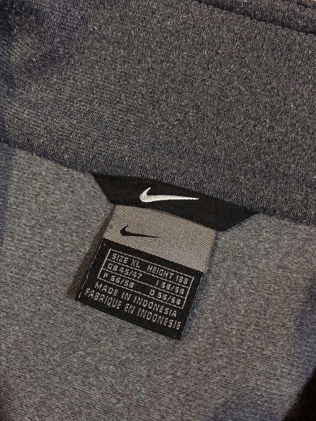 Nike Y2k Nike streetwear style swoosh logo drill zip up track top Size US XL / EU 56 / 4 - 15 Thumbnail