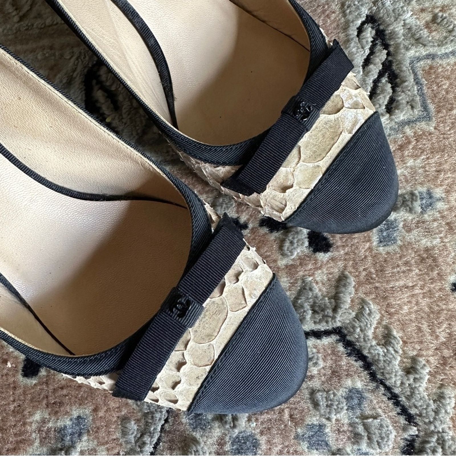 Chanel CHANEL Canvas Python Leather Bow Slingback Pump Sz. 36 Size US 6 / IT 36 - 6 Thumbnail
