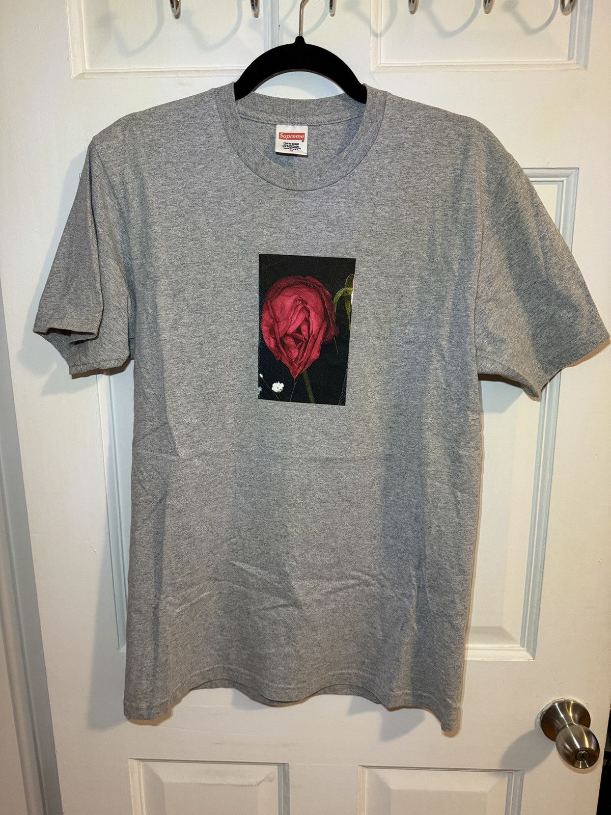 Supreme Supreme Araki Tee (2016) Size US M / EU 48-50 / 2 - 1 Thumbnail