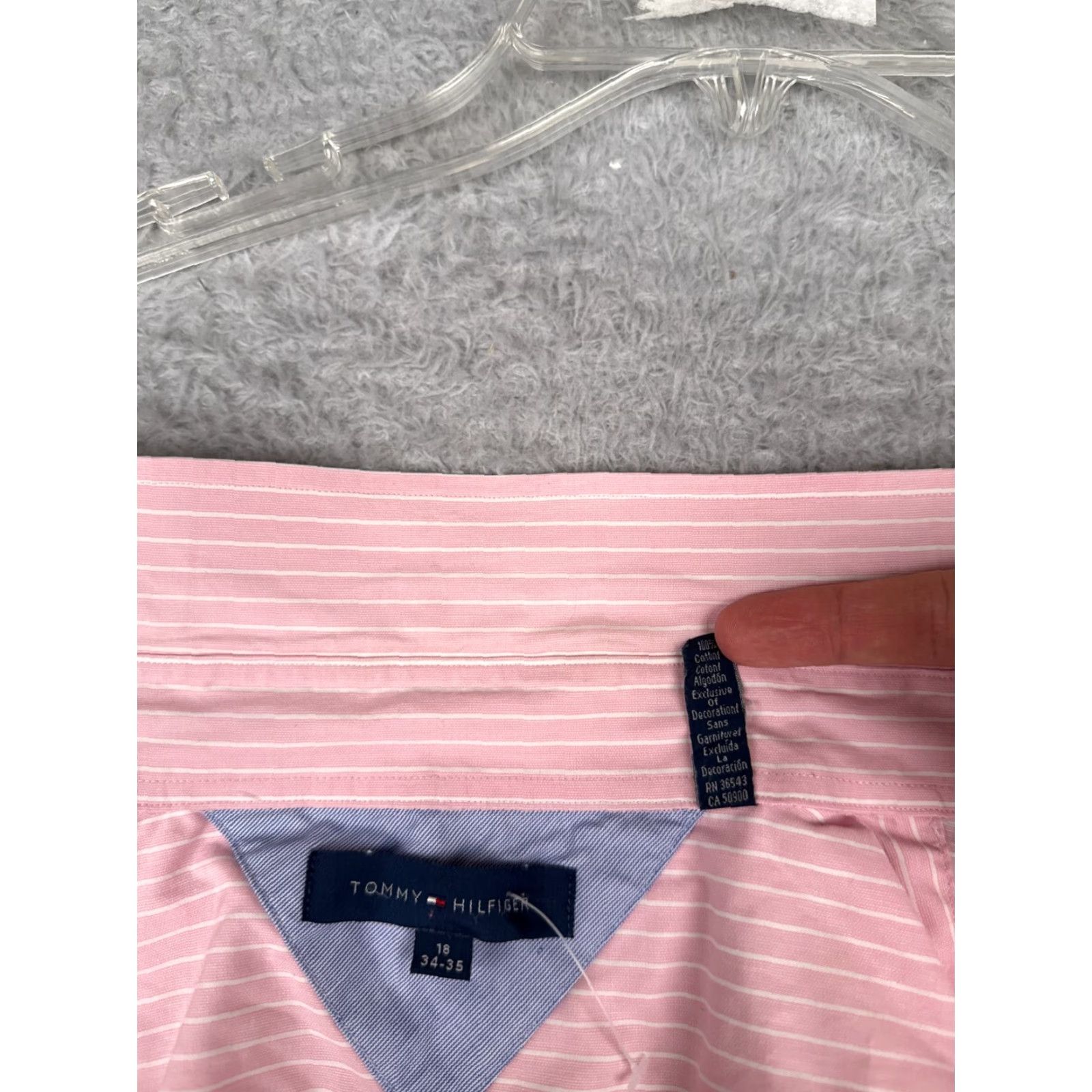 Tommy Hilfiger Tommy Hilfiger Shirt Men 18 Pink Pinstripe 100% Cotton Button Up Long Sleeve Size US XXL / EU 58 / 5 - 4 Thumbnail
