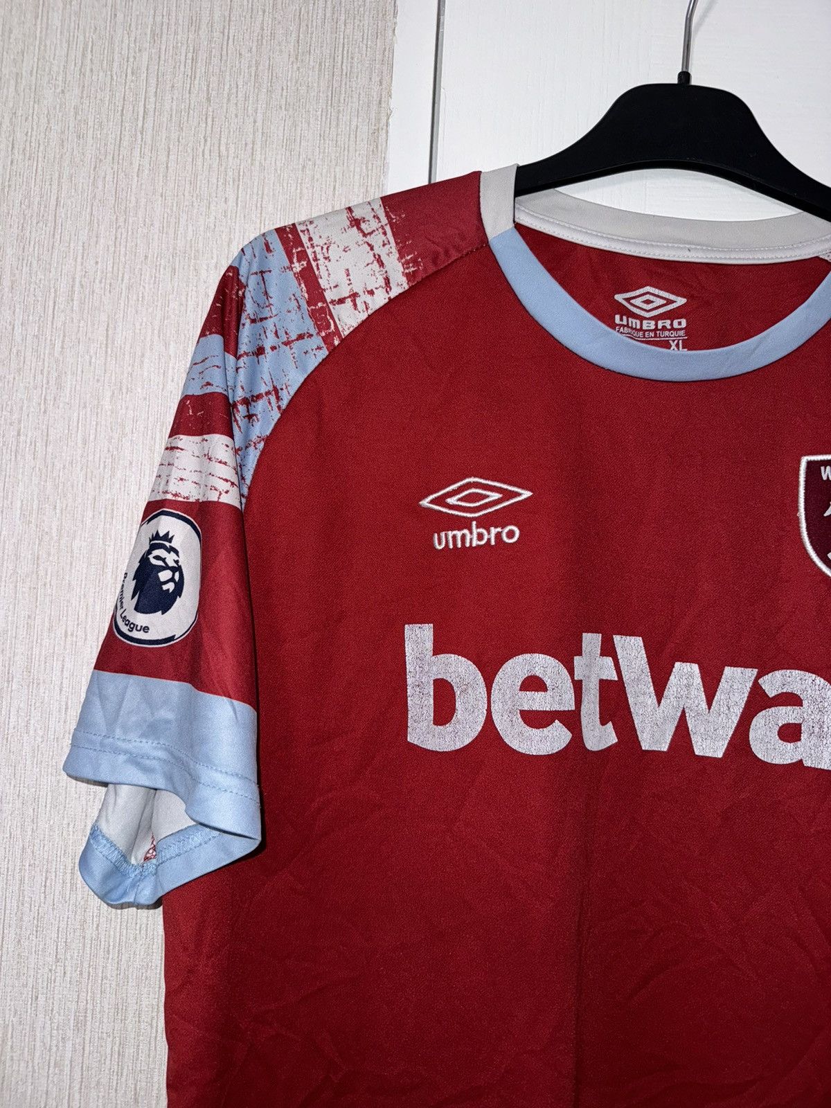 Vintage Vintage West Ham United 2022/23 Umbro Fan Jersey Blokcore XL Size US XL / EU 56 / 4 - 8 Thumbnail