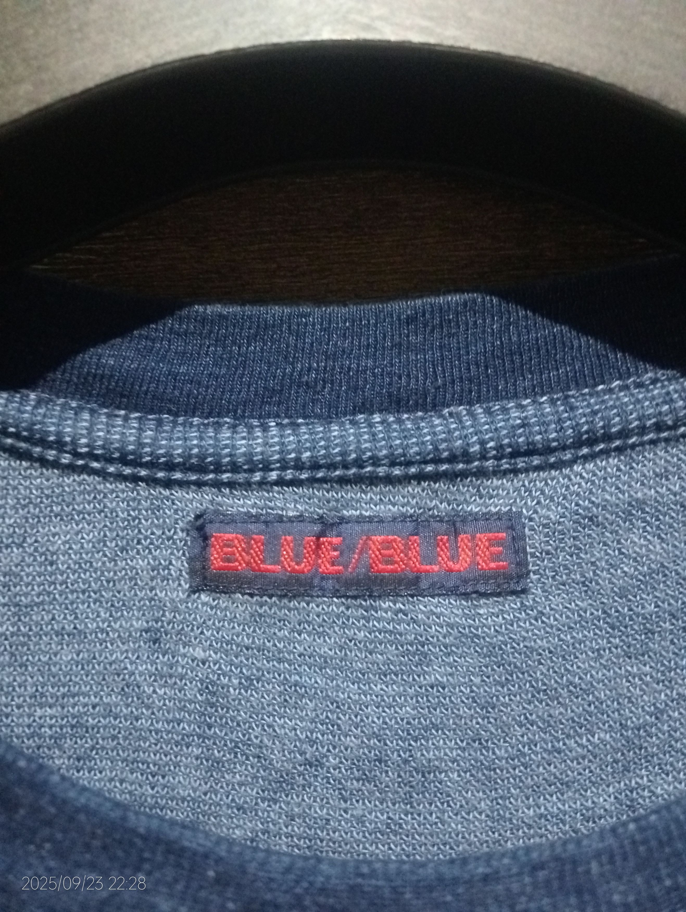 Blue Blue Japan Vintage Single Stitch Blue Blue Japan Plain Tee Size US L / EU 52-54 / 3 - 8 Thumbnail