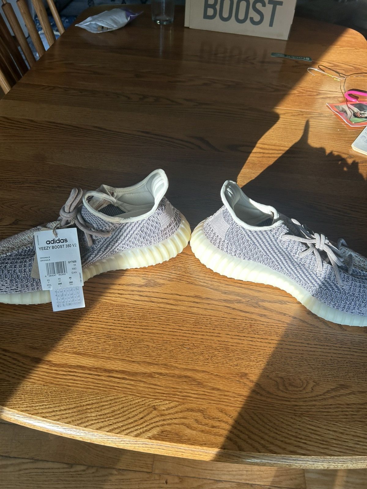 Yeezy Yeezy v2 ash pearl Size US 11.5 / EU 44-45 - 4 Thumbnail