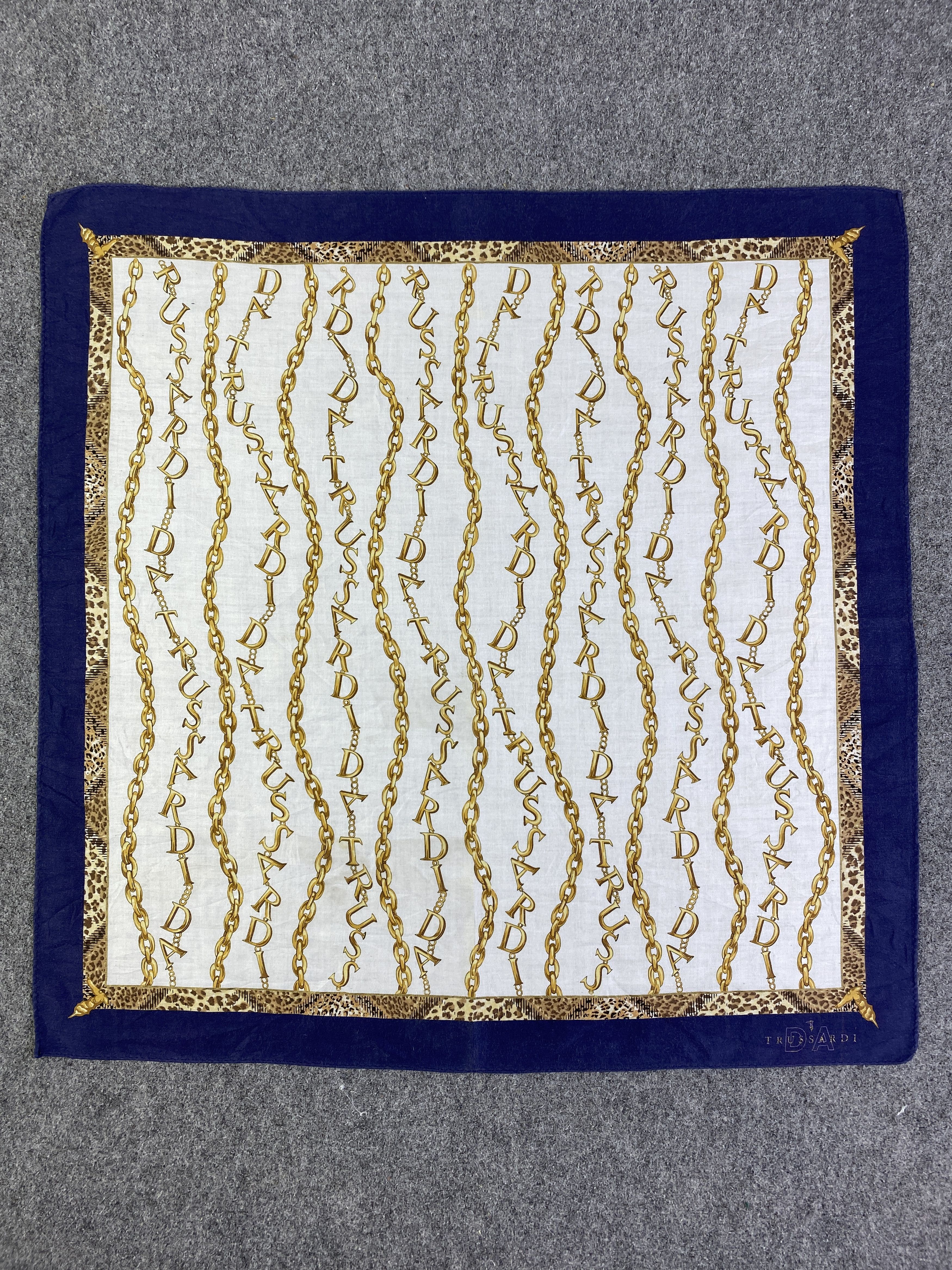 Trussardi Vintage Trussardi Handkerchief / Neckerchief KT0015 Size ONE SIZE - 4 Thumbnail