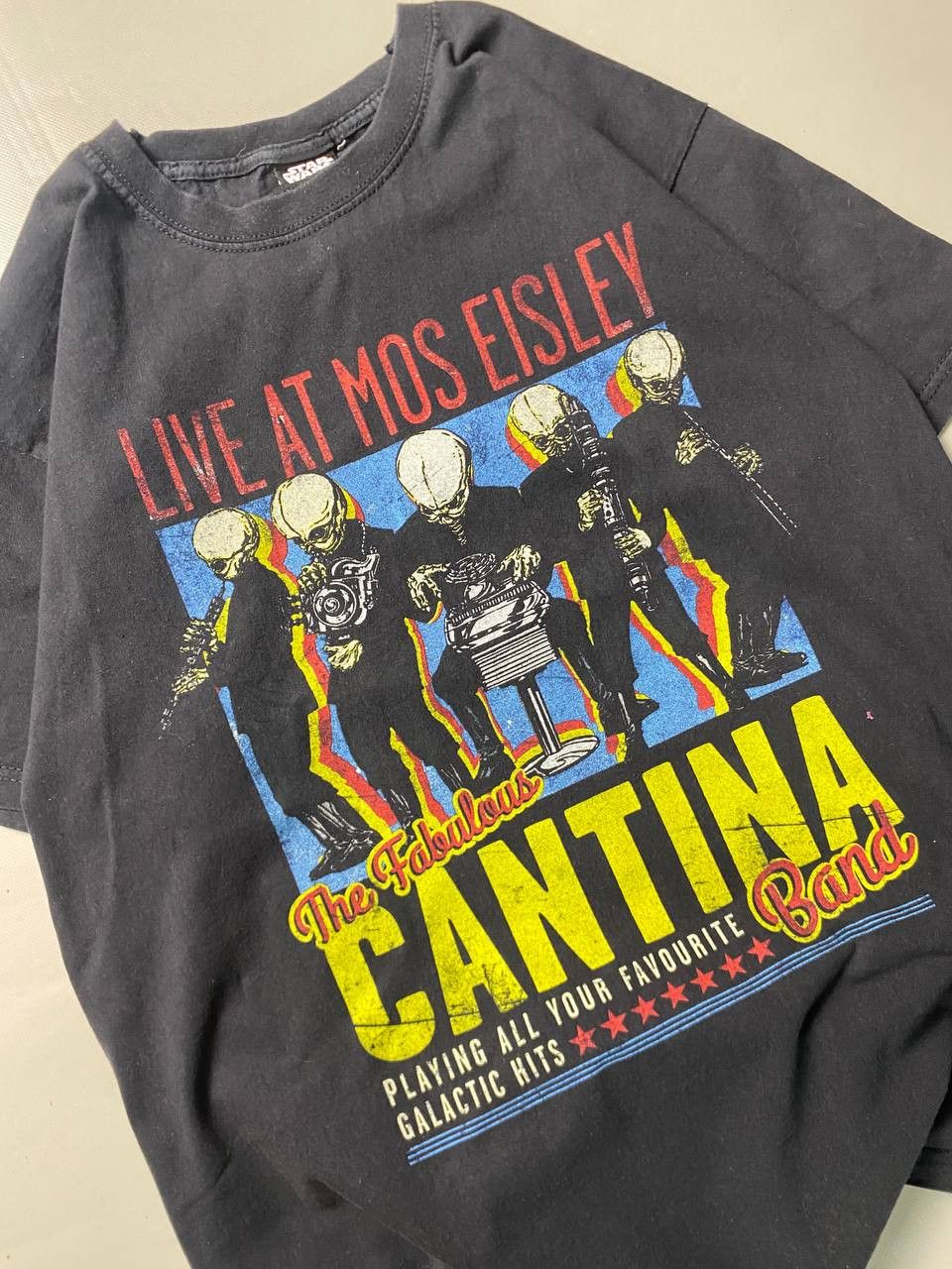 Star Wars Vintage Star Wars Live At Mos Eisly T-Shirt Size US L / EU 52-54 / 3 - 2 Thumbnail