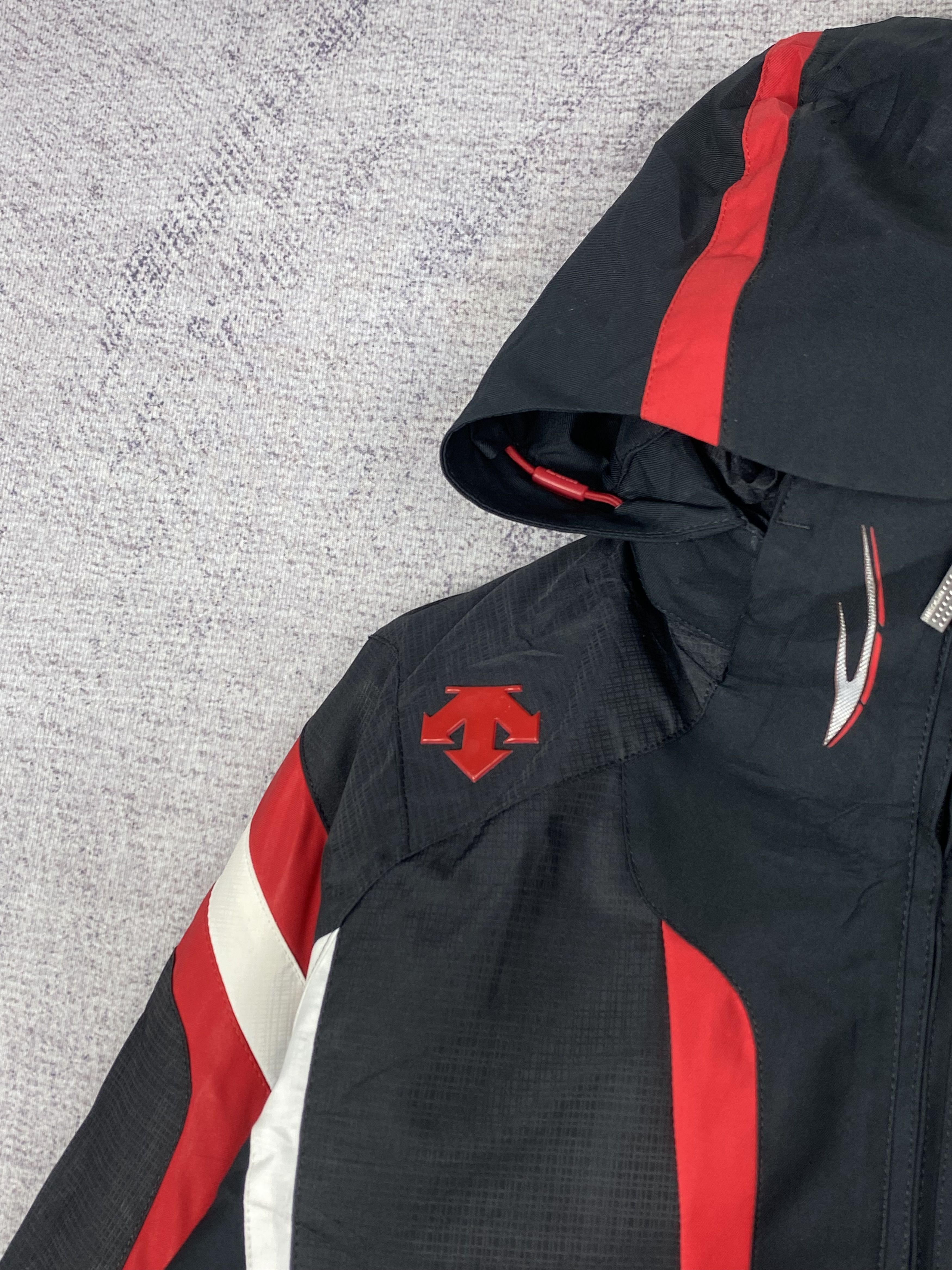 Descente Vintage Descente Ski Zip Up Hoodie Jacket Size US S / EU 44-46 / 1 - 4 Thumbnail