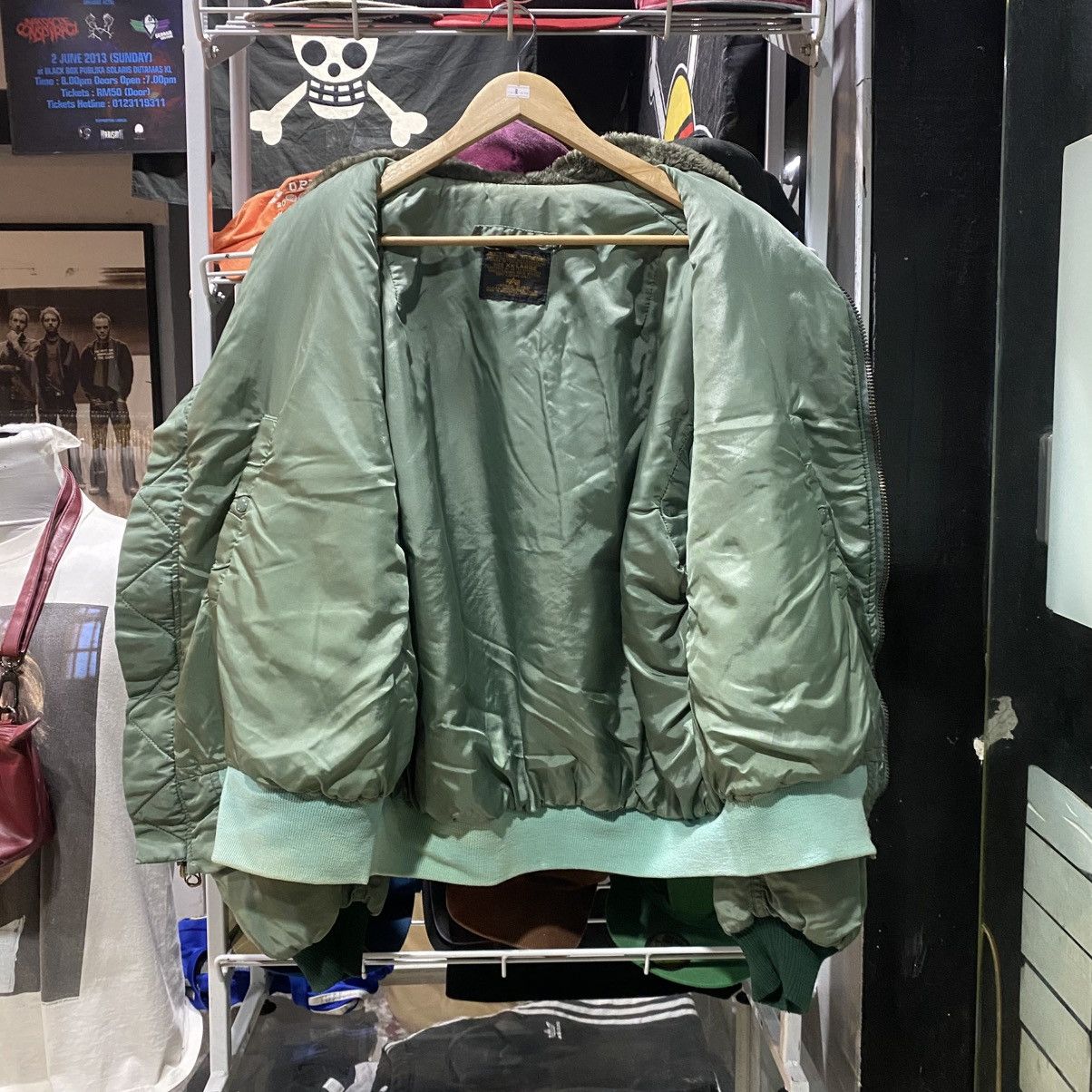 Alpha Industries × If Six Was Nine Vintage Alpha Industries B-15D Fur Hood Flight Bomber Jacket Size US XXL / EU 58 / 5 - 3 Thumbnail