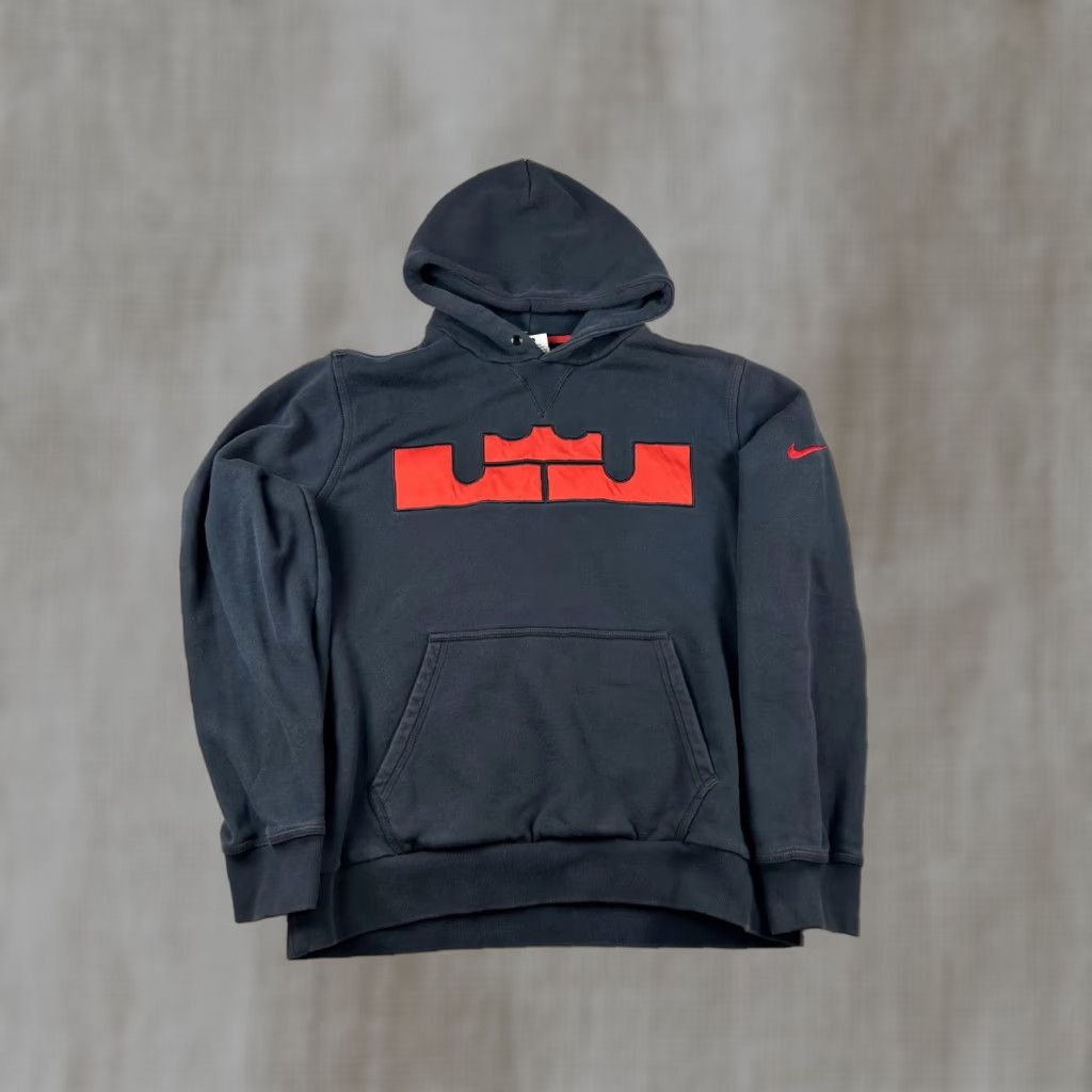 Nike VINTAGE Nike LeBron James Hoodie Mens L Blue Fleece Pullover Sweatshirt Size US L / EU 52-54 / 3 - 1 Thumbnail