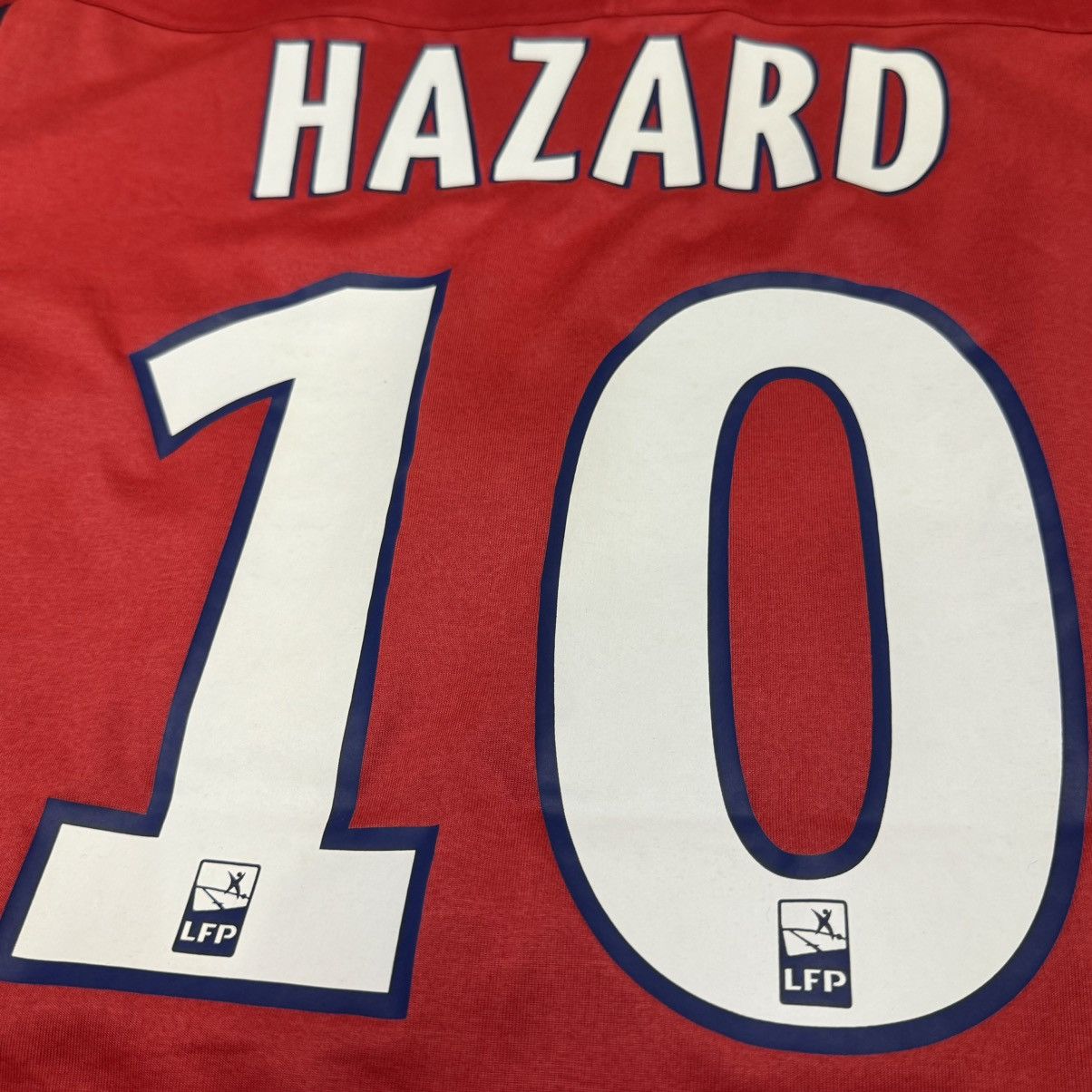 Umbro Lille 11/12 home shirt #10 Hazard Size US L / EU 52-54 / 3 - 5 Thumbnail