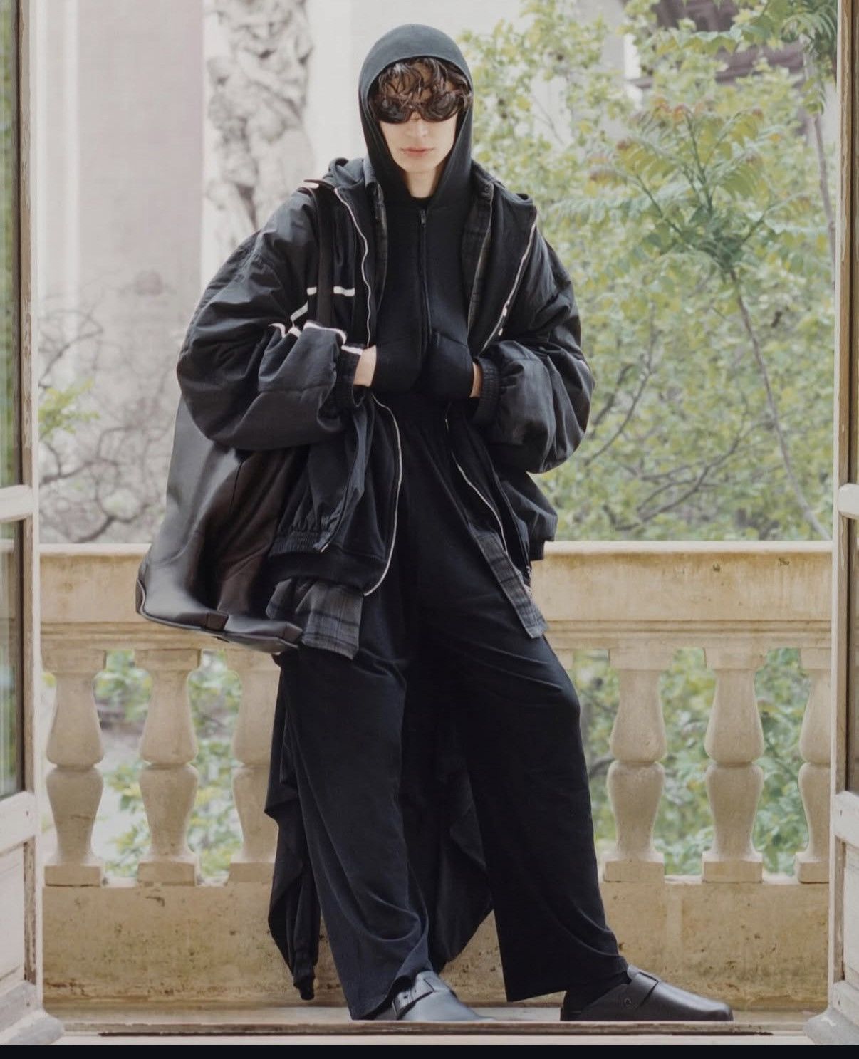 Balenciaga RARE 2024 Rodeo Boot Bag Size ONE SIZE - 2 Thumbnail