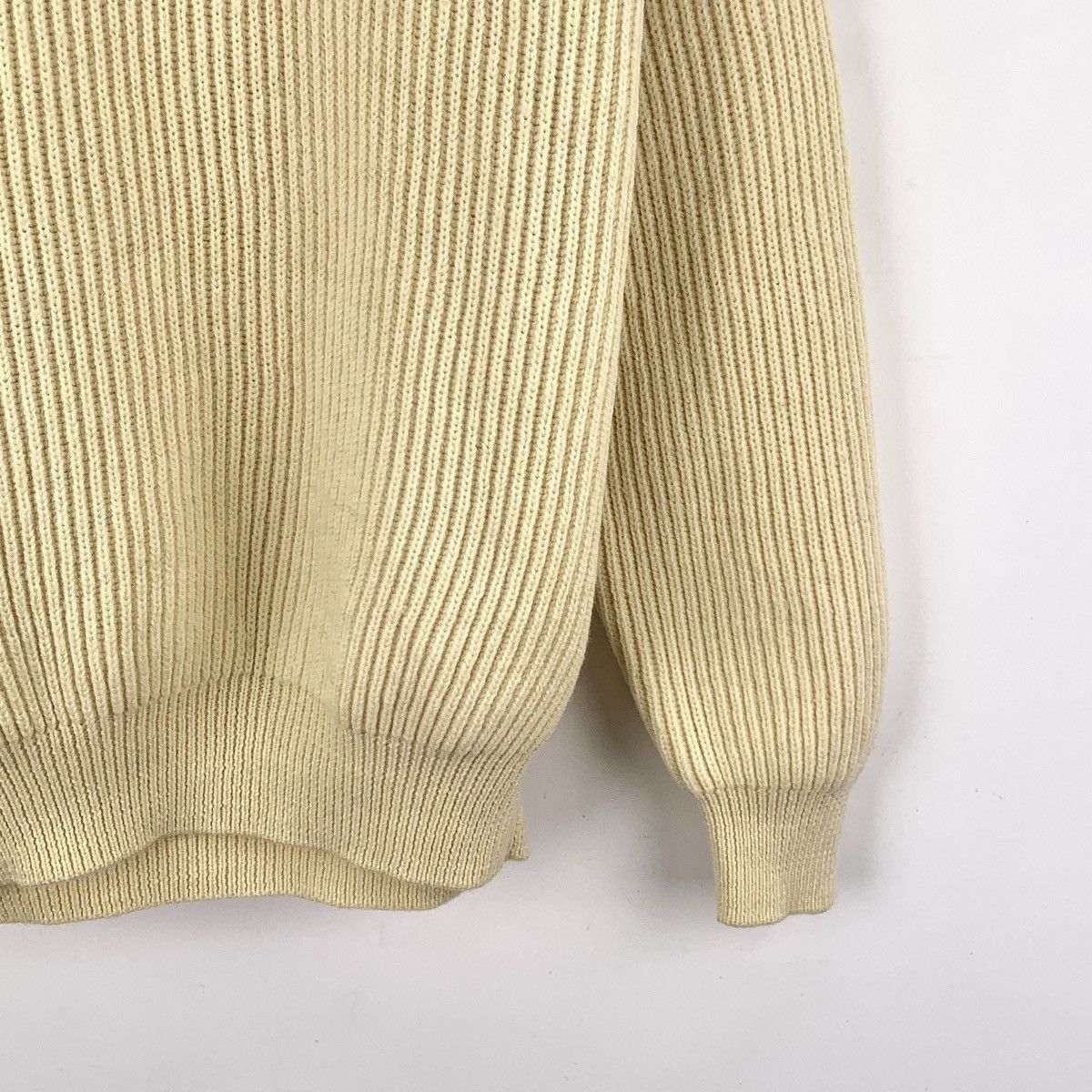 Celine Celine Light Yellow Triomphe Long Sleeve Knit Sweater K26WX Size M / US 6-8 / IT 42-44 - 4 Thumbnail