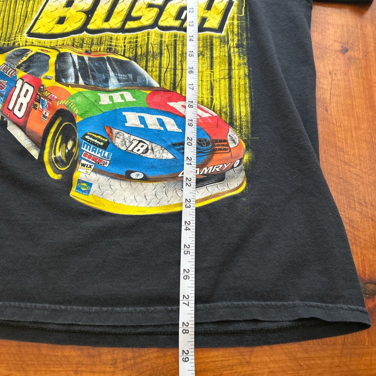NASCAR Vintage 2011 Kyle Busch M&M Nascar Tee Size US L / EU 52-54 / 3 - 4 Thumbnail
