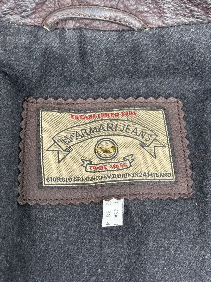 Armani 1990s Armani Brown Leather Bomber Jacket Size US M / EU 48-50 / 2 - 10 Thumbnail