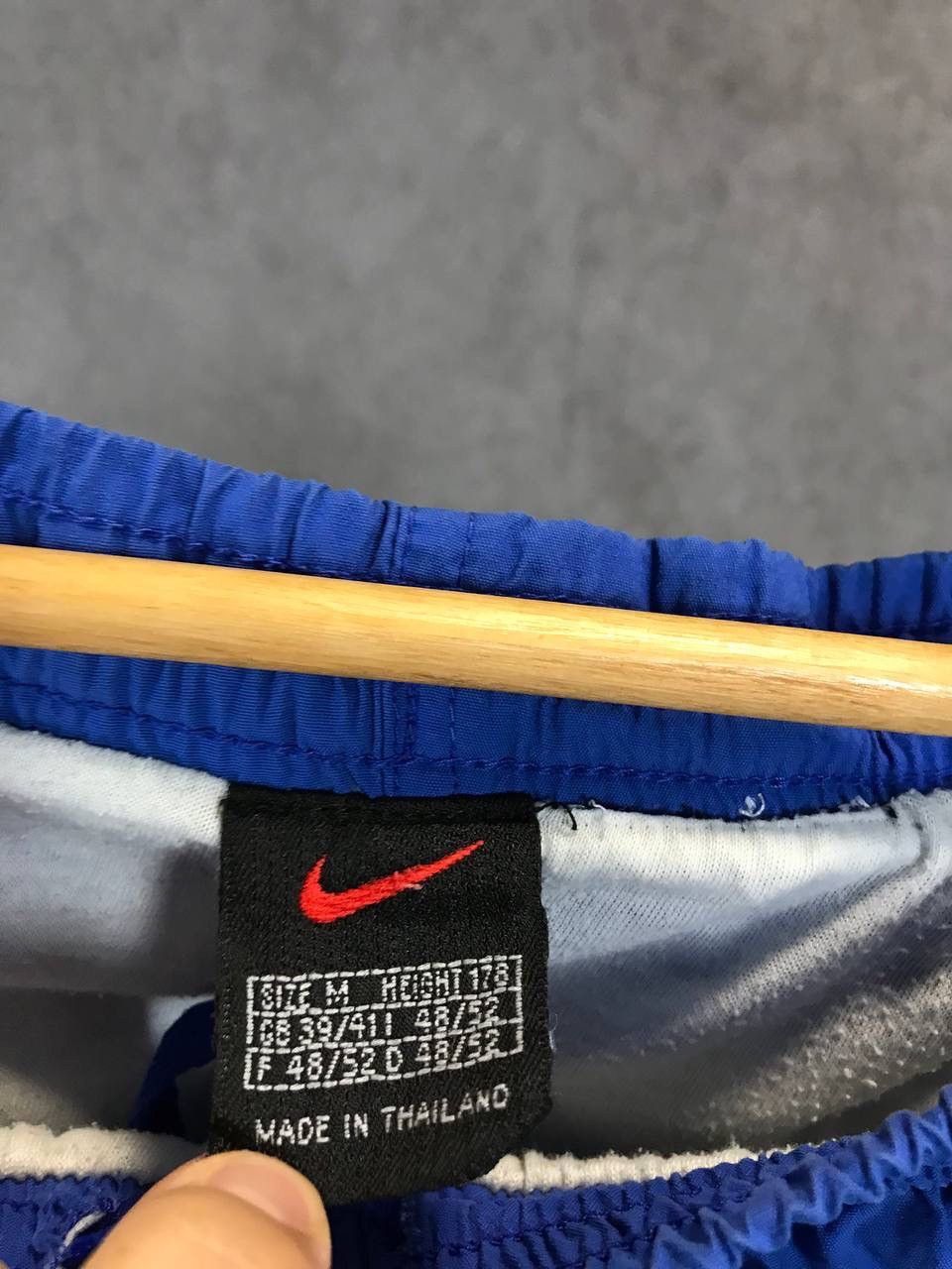 Nike Nike swoosh vintage shorts Size US 32 / EU 48 - 4 Thumbnail