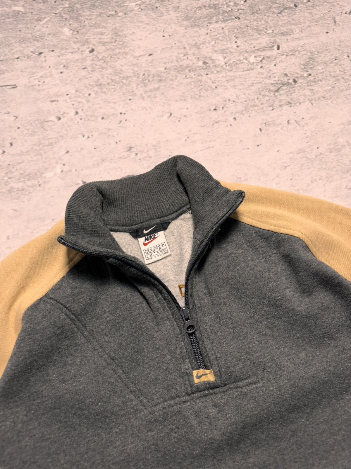 Nike × Vintage NIKE VINTAGE CENTER LOGO OVERSIZE BOXY SWEATSHIRT Size US XL / EU 56 / 4 - 4 Thumbnail