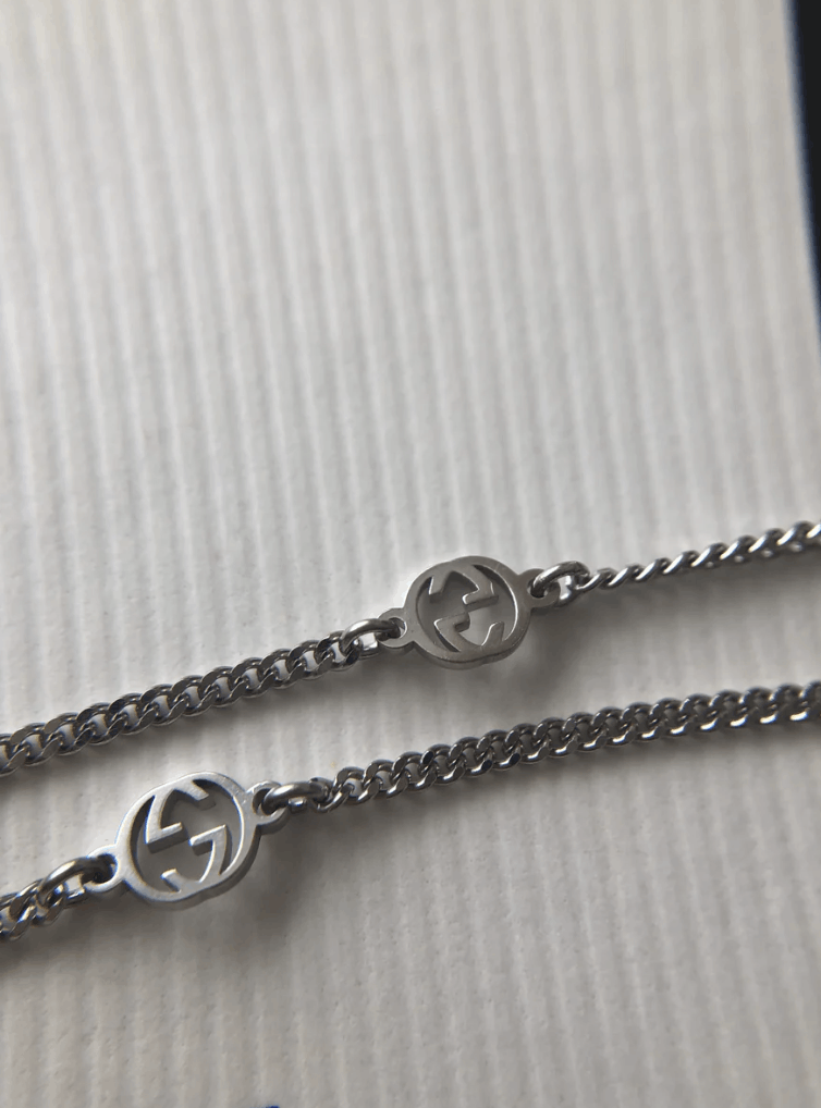 Gucci Gucci Interlocking GG Strawberry Necklace in Sterling Silver Size ONE SIZE - 5 Thumbnail