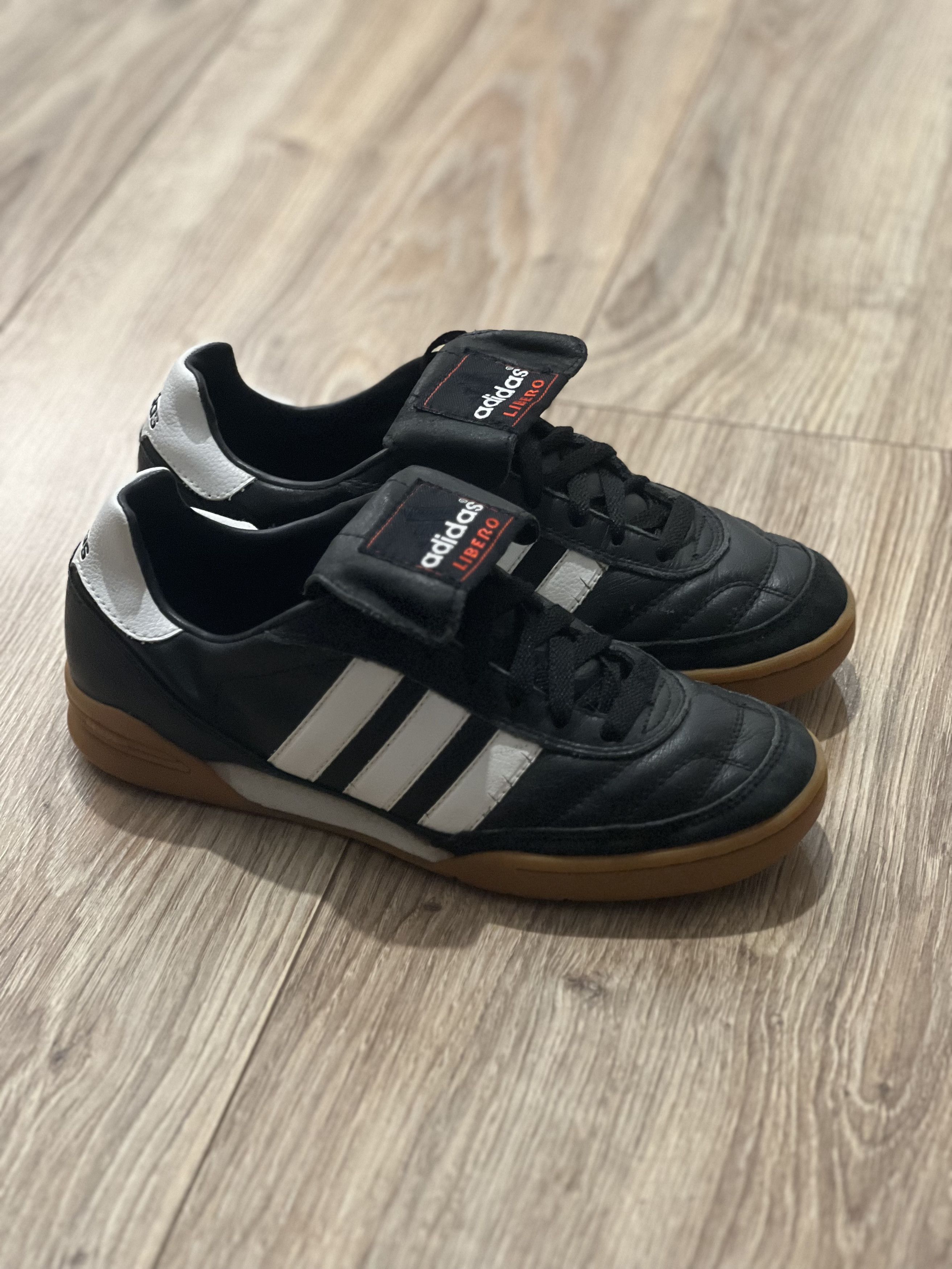 Adidas libero hotsell football boots