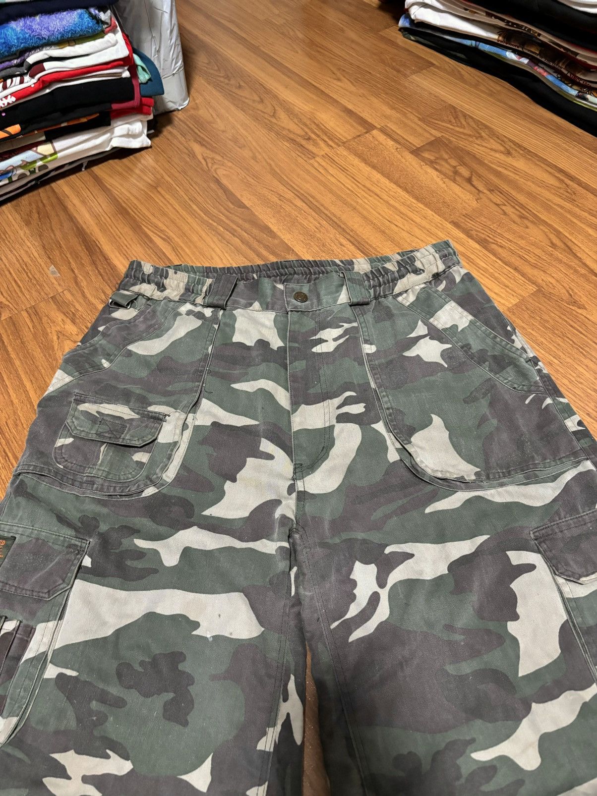 Vintage Faded Military Camo Cargo Shorts Size US 33 - 10 Thumbnail