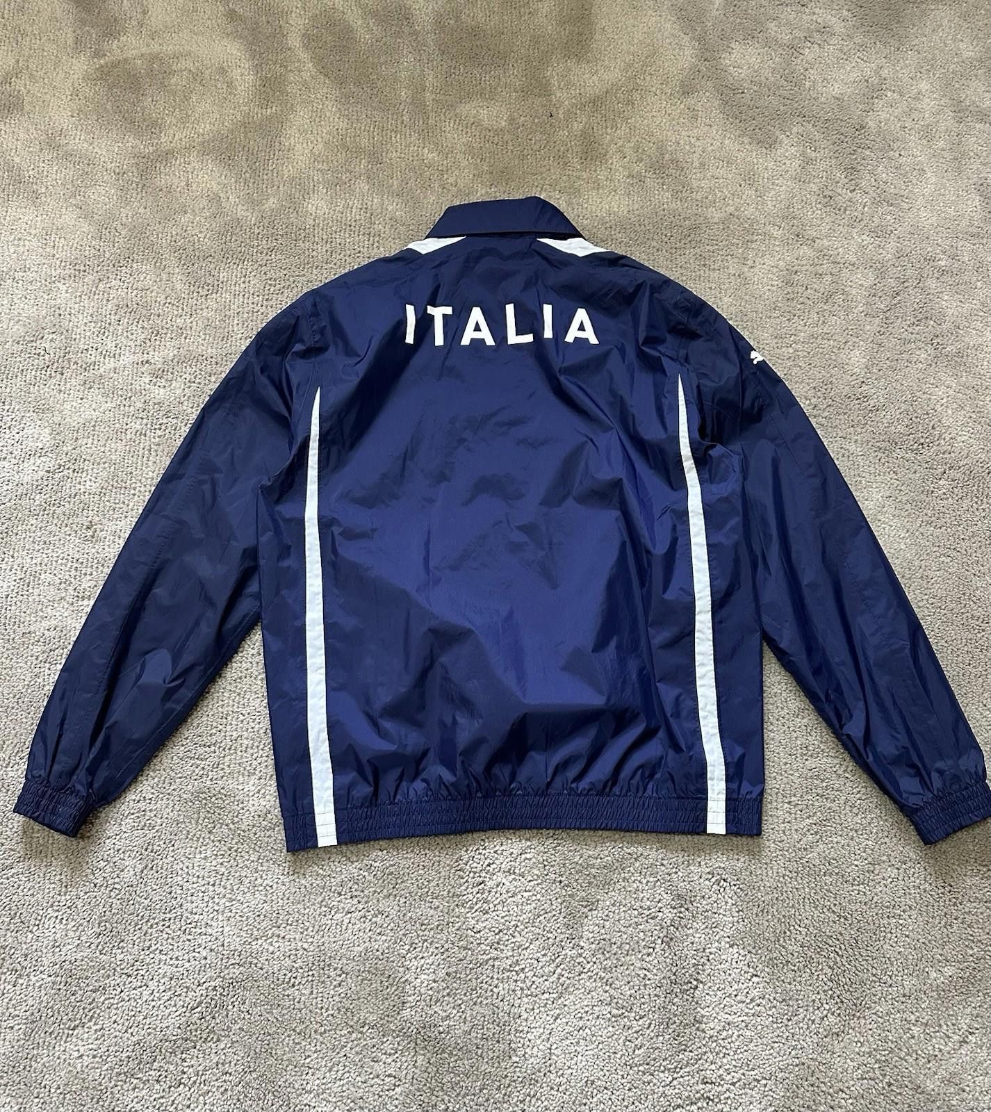 Puma ITALY NATIONAL TEAM 2010/11 TRAINING FOOTBALL HOODED JACKET Size US XL / EU 56 / 4 - 6 Thumbnail