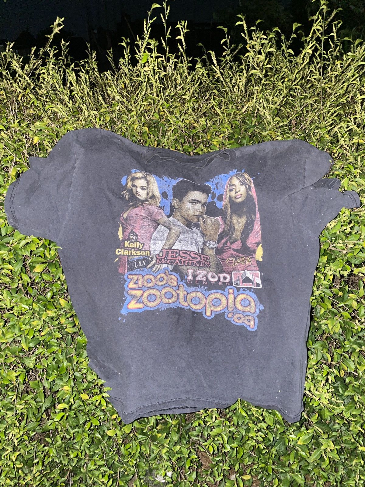 Band Tees × Rap Tees Zootopia Band Tee Kelly Clarkson Jesse Clara Black Eyed Peas Size US L / EU 52-54 / 3 - 9 Thumbnail
