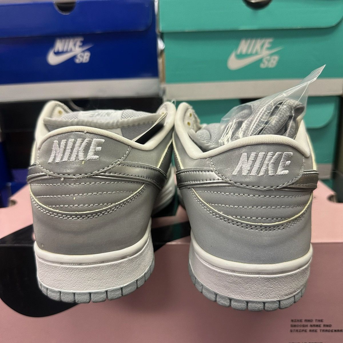 Nike Size 10.5 - Nike Dunk Pro SB Low Medicom 3 - 304292-008 Size US 10.5 / EU 43-44 - 4 Thumbnail