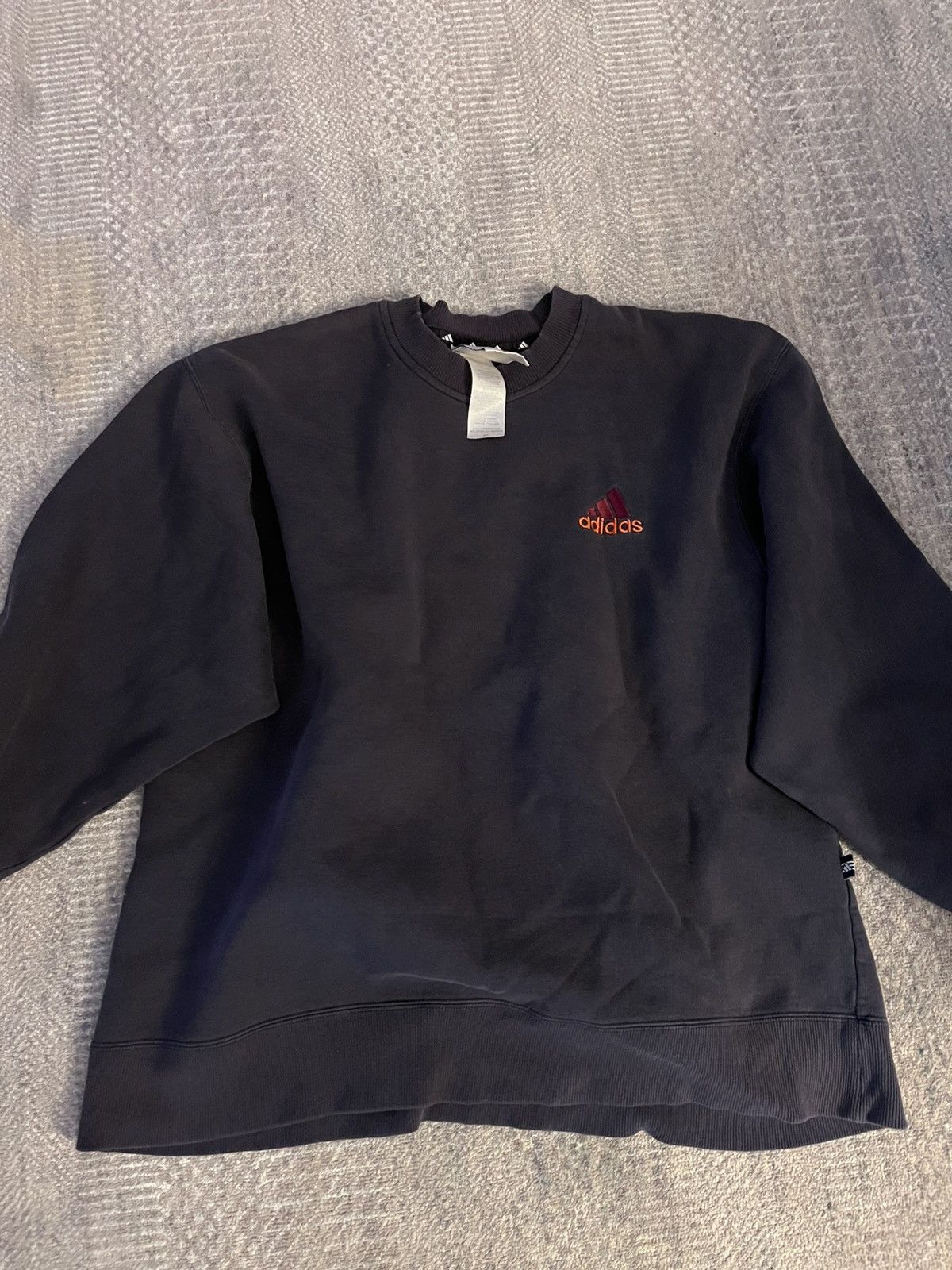 Adidas Adidas navy crewneck Size US L / EU 52-54 / 3 - 1 Preview