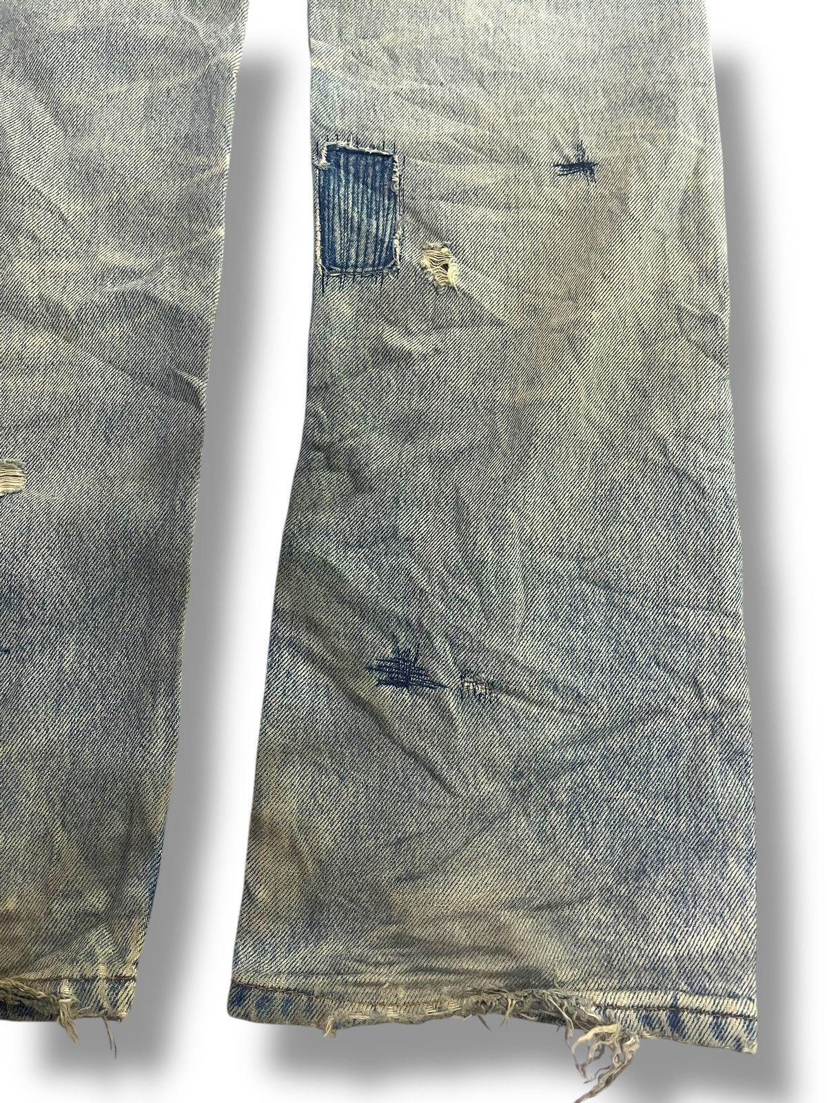 Levi's GRUNGE🤘🏼 VINTAGE LEVIS ARTE POVERA PATHWORK DISTRESSED DENIM Size US 29 - 11 Thumbnail