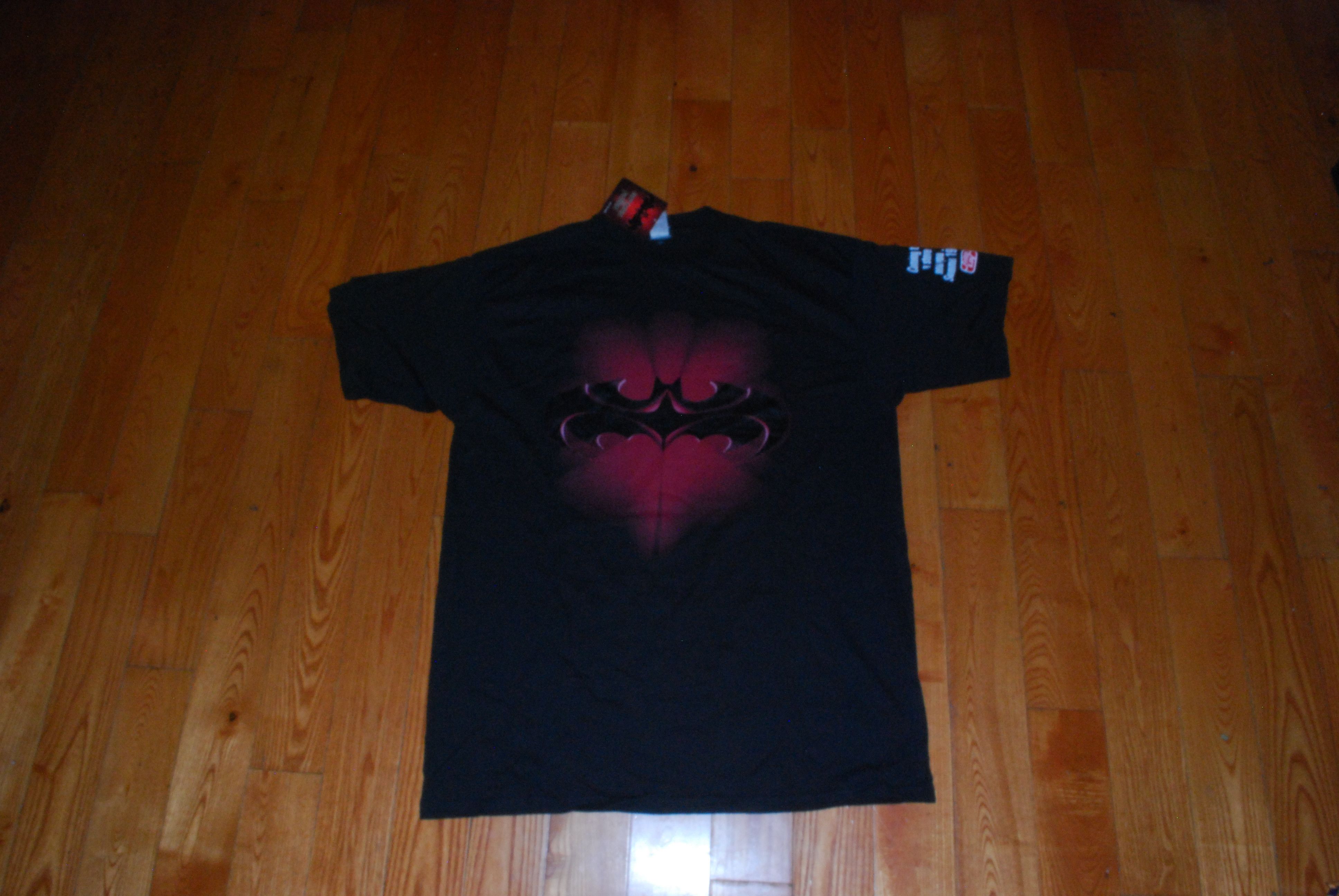 DC Comics Batman & Robin Movie DC Comics T-Shirt from 1997 NOS w/Tags Size US XL / EU 56 / 4 - 1 Thumbnail