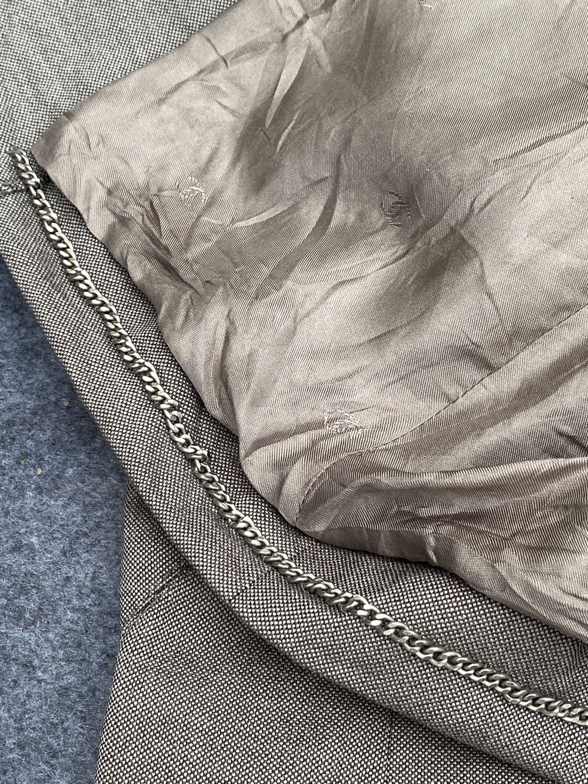 Chanel Chanel boutique missing button jacket Size XS / US 0-2 / IT 36-38 - 24 Thumbnail