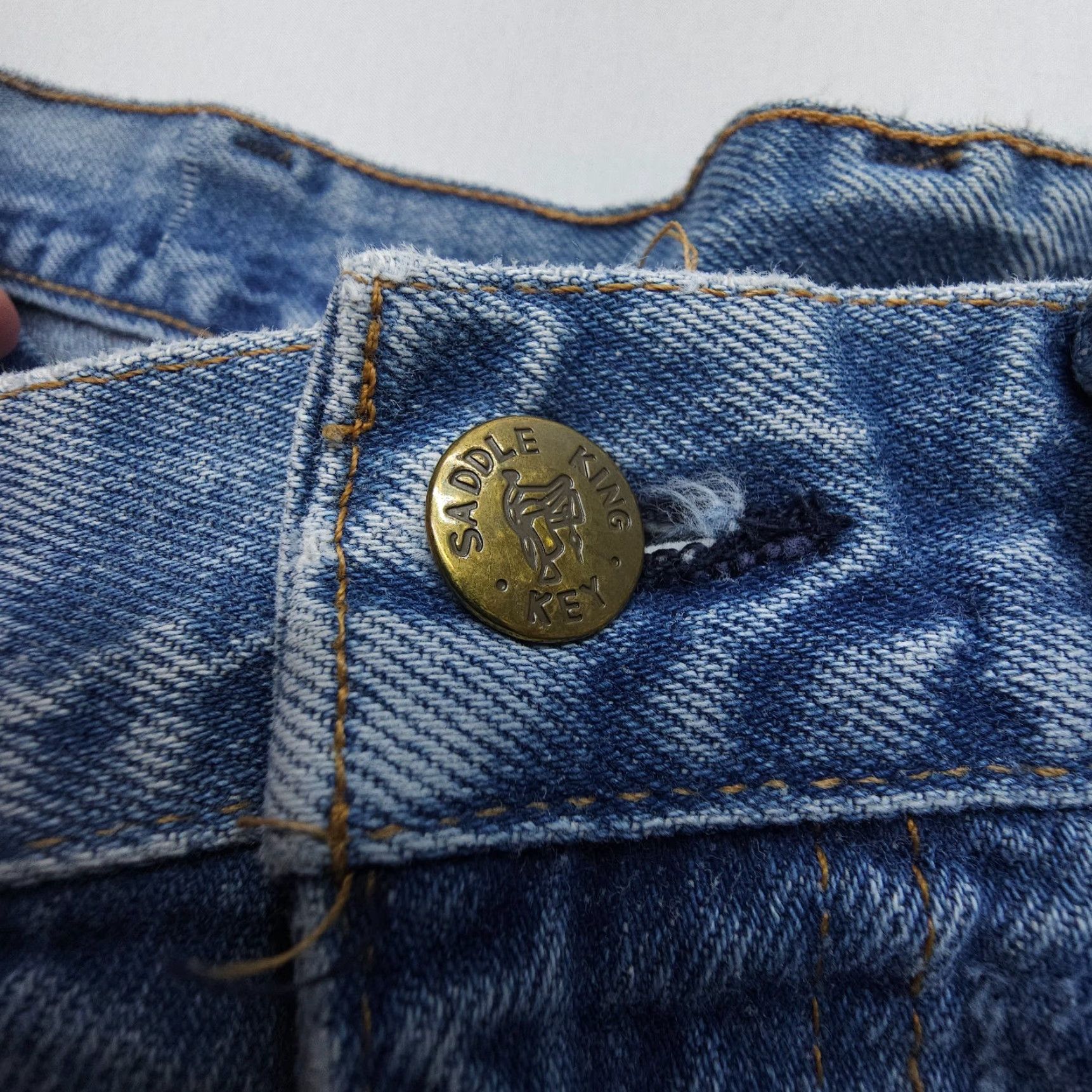 Vintage VINTAGE Saddle King Jeans Mens 36 x 31 Distressed 80s USA Logo Denim Blue 5-Pocket Womens/Mens? Size US 36 / EU 52 - 4 Thumbnail