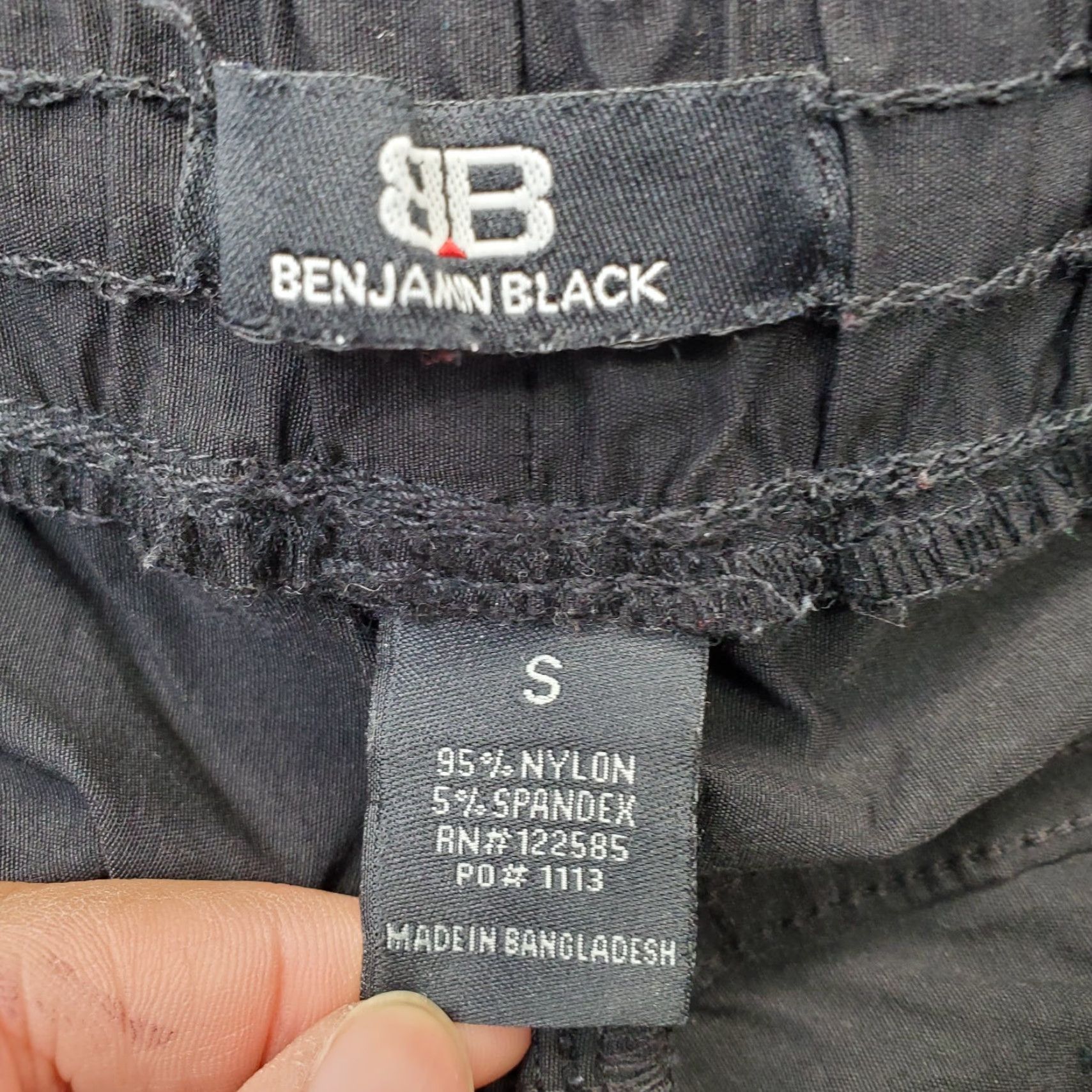 Vintage Benjamin Black Cargo Jogger Pants Men Small Black Stretch Tapered Leg Drawstring Size US 29 - 7 Thumbnail