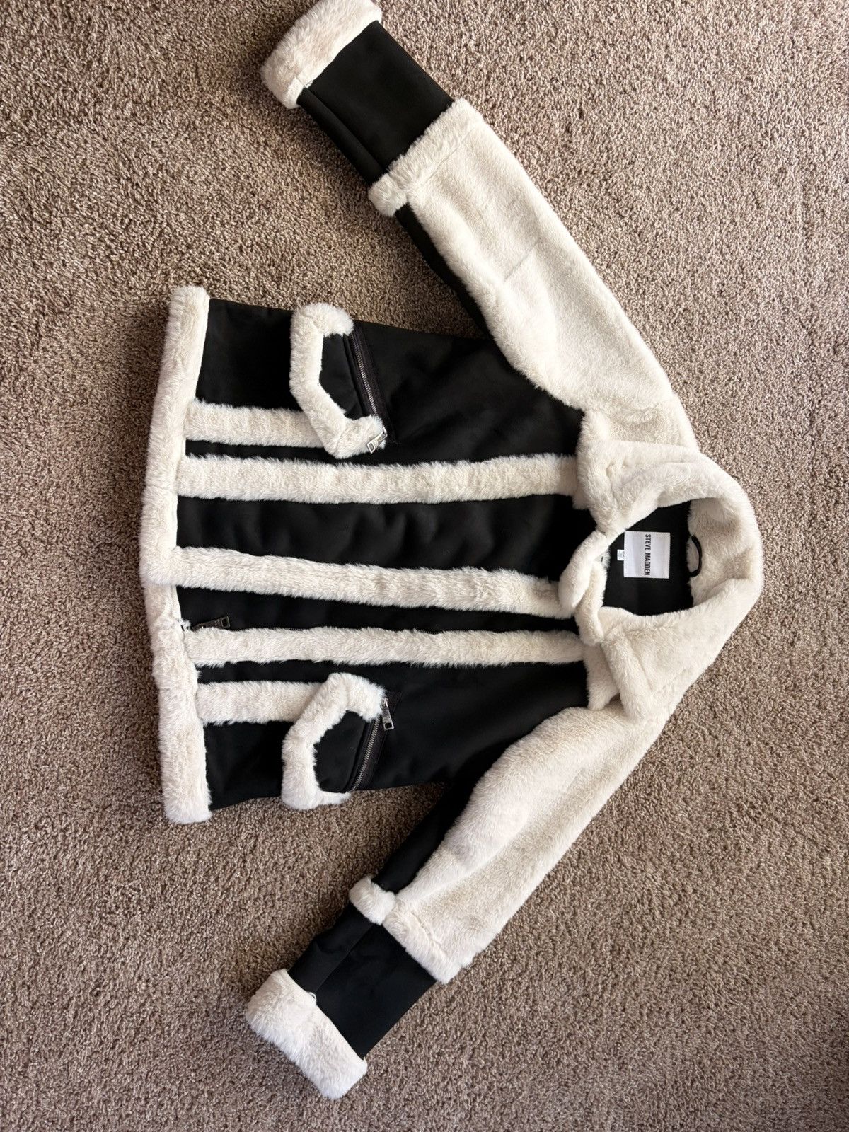 Steve Madden Steve Madden Black fur Jacket Size M / US 6-8 / IT 42-44 - 1 Thumbnail